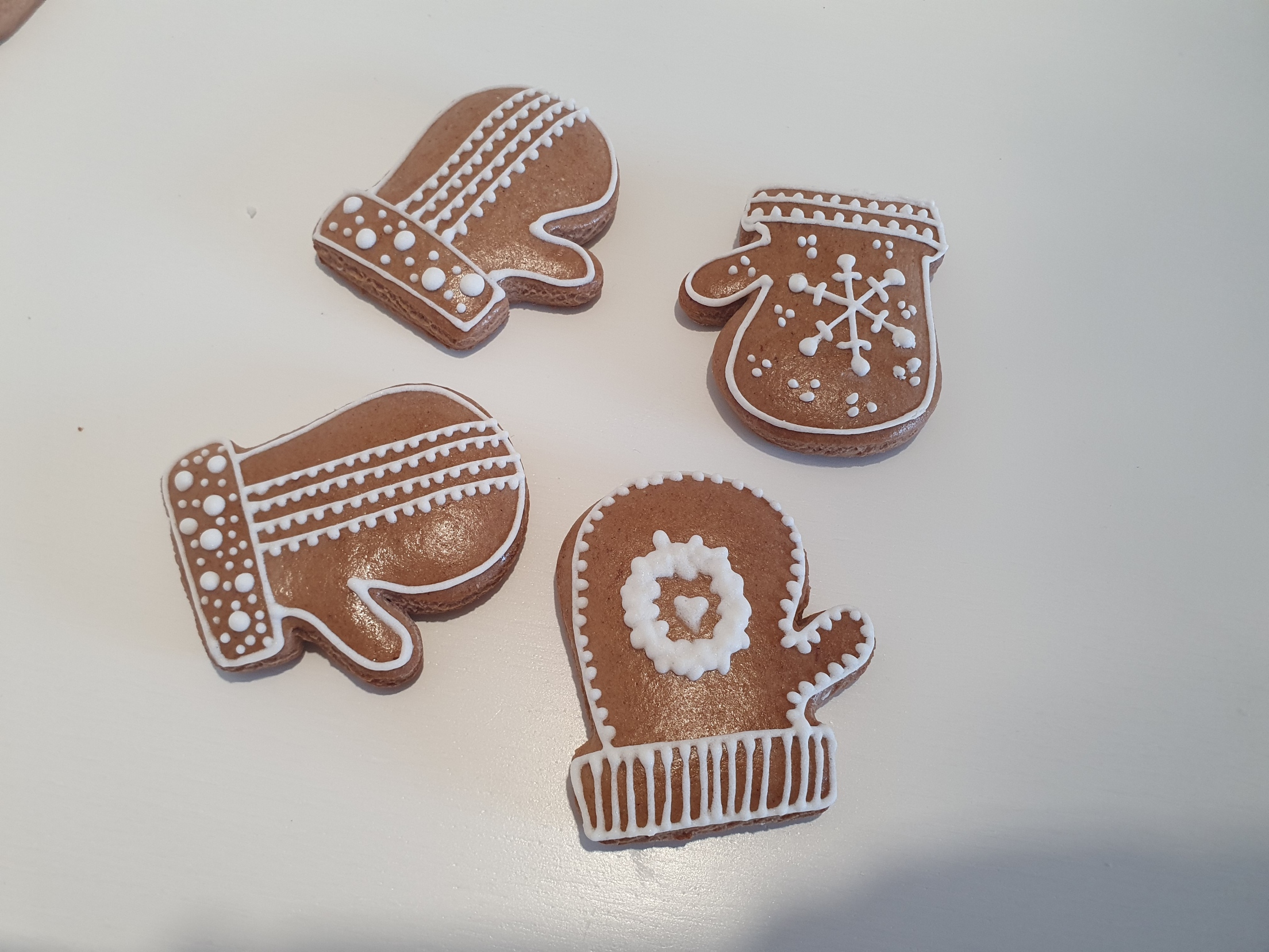 Glove cookie/gingerbread cutter by Kosut_Ondrej Download free STL