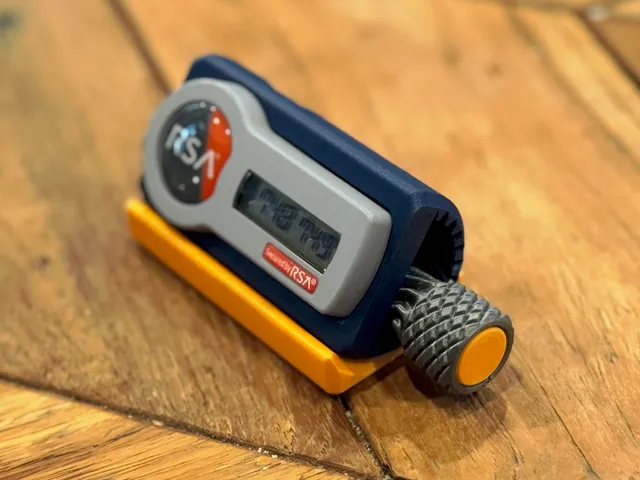 Mechanical RSA Token Stand