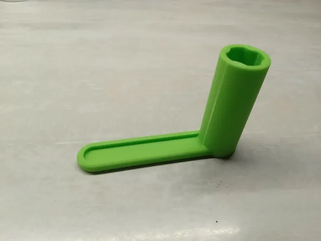 Toilet seat wrench