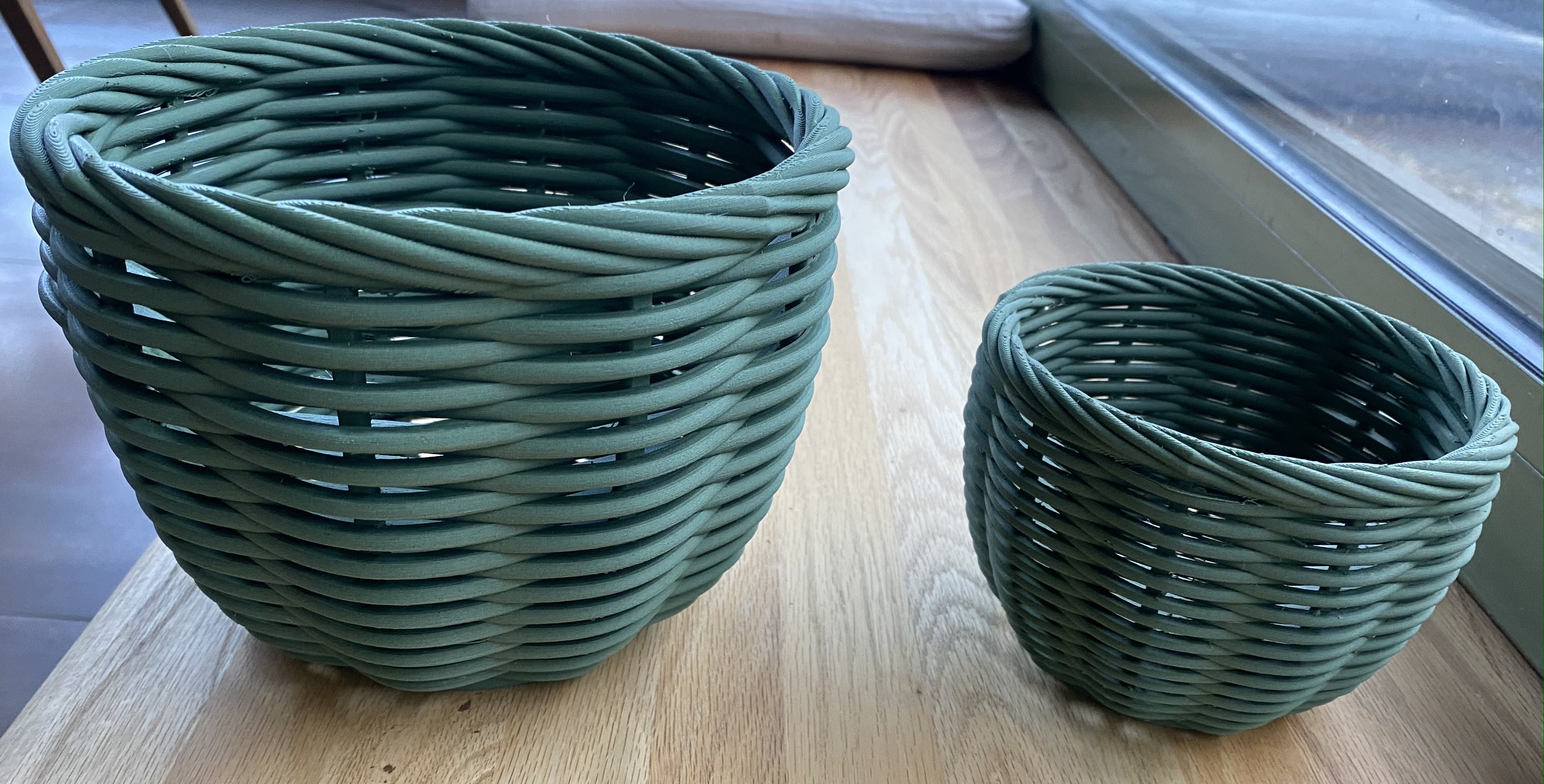 Wicker bowl