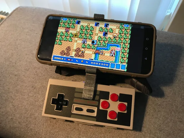 OnePlus 7 Pro holder for 8Bitdo NES30 controller