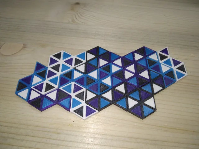 Tesselating mosaic