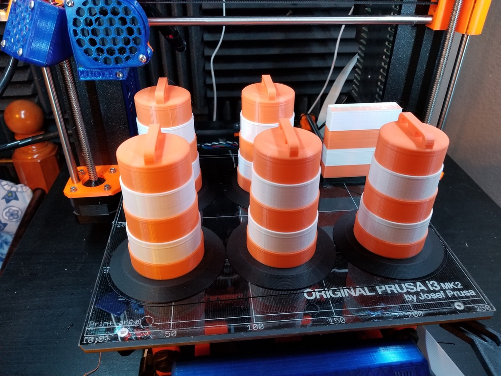 1:10 Scale traffic drum for Multi Color