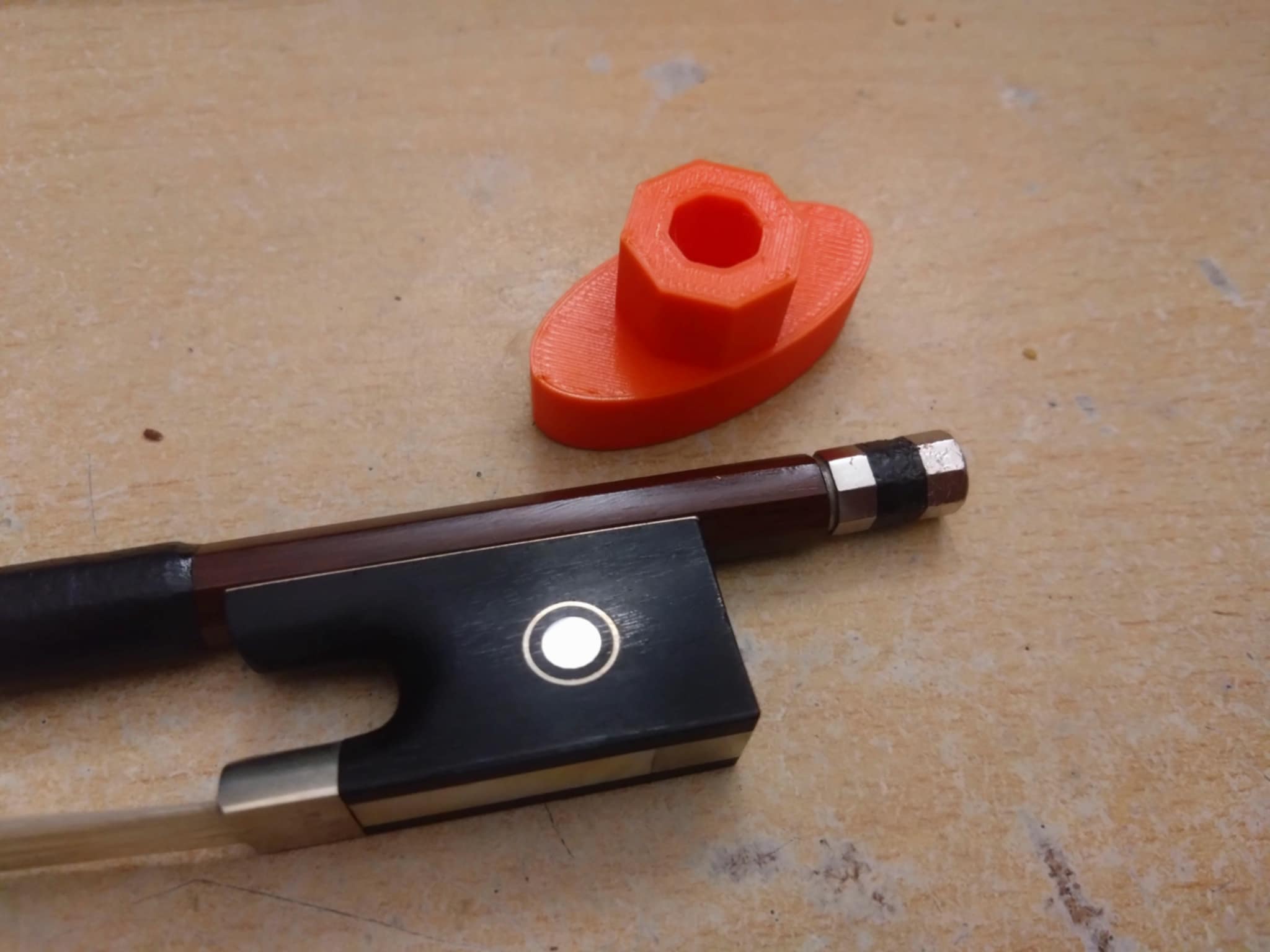 Klička pro osmihranný šroub smyčce / Wrench for a violin bow octagonal screw
