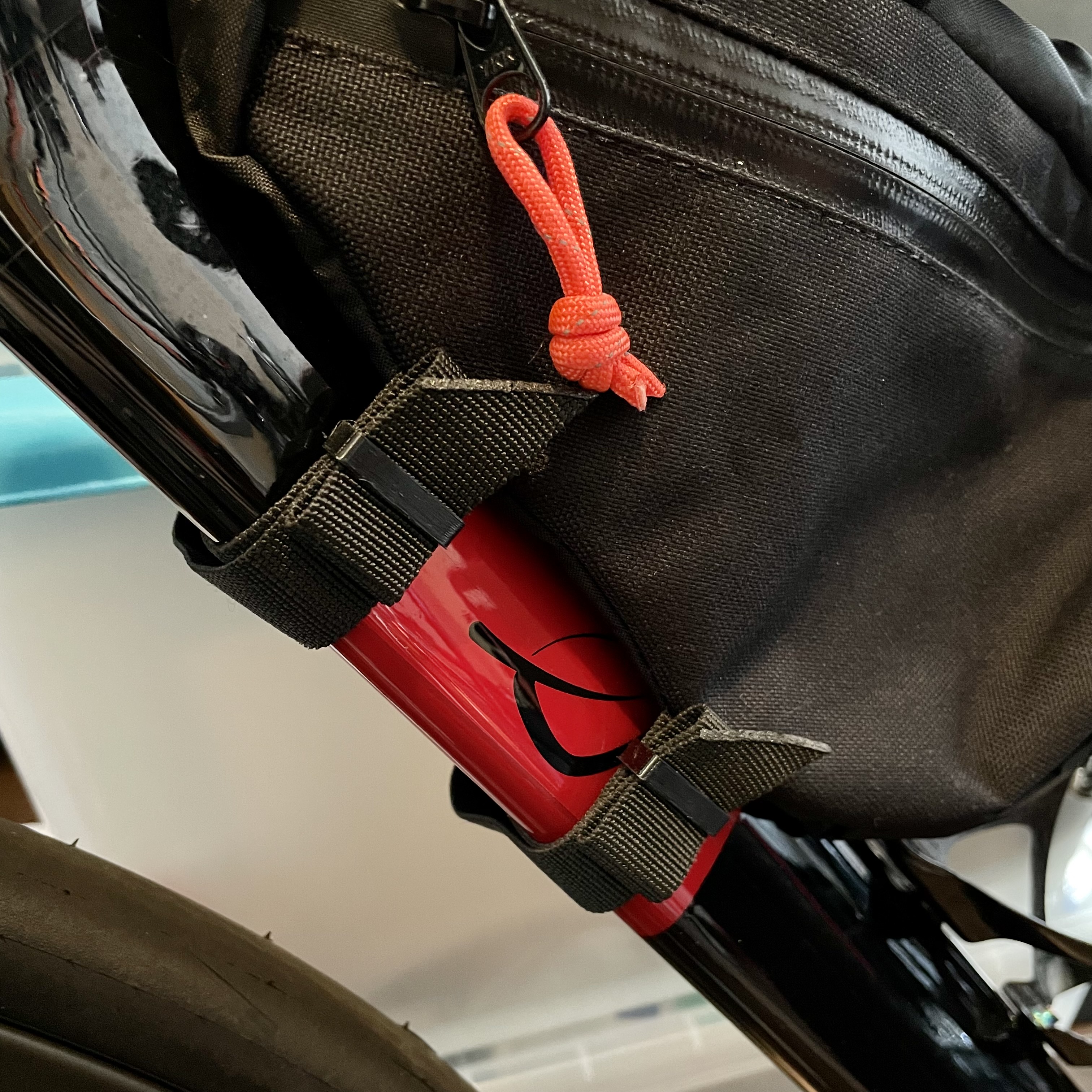 RESTRAP straps holder by JascnC Download free STL model