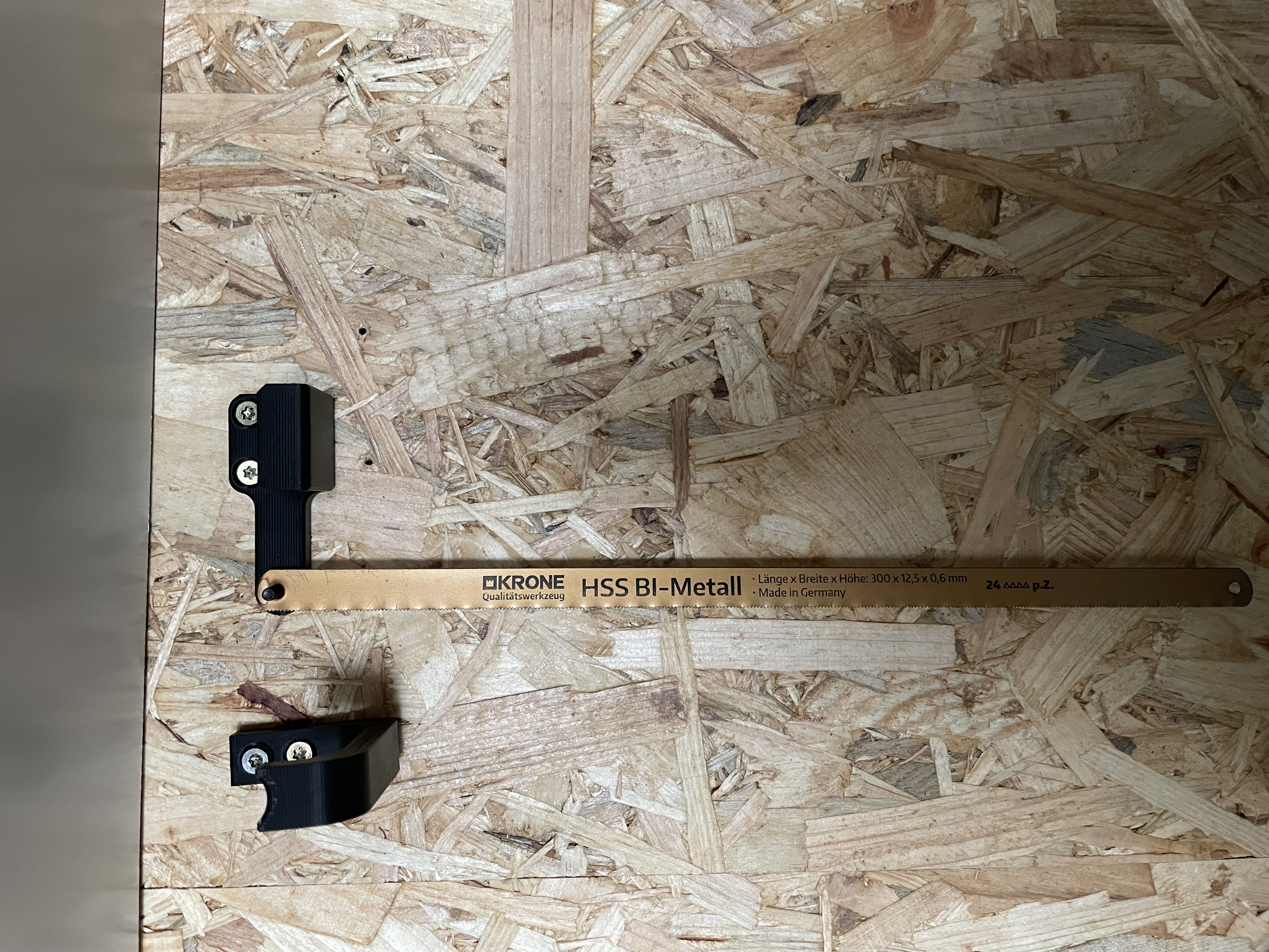 Hacksaw mount + spare blade — miniatura 2