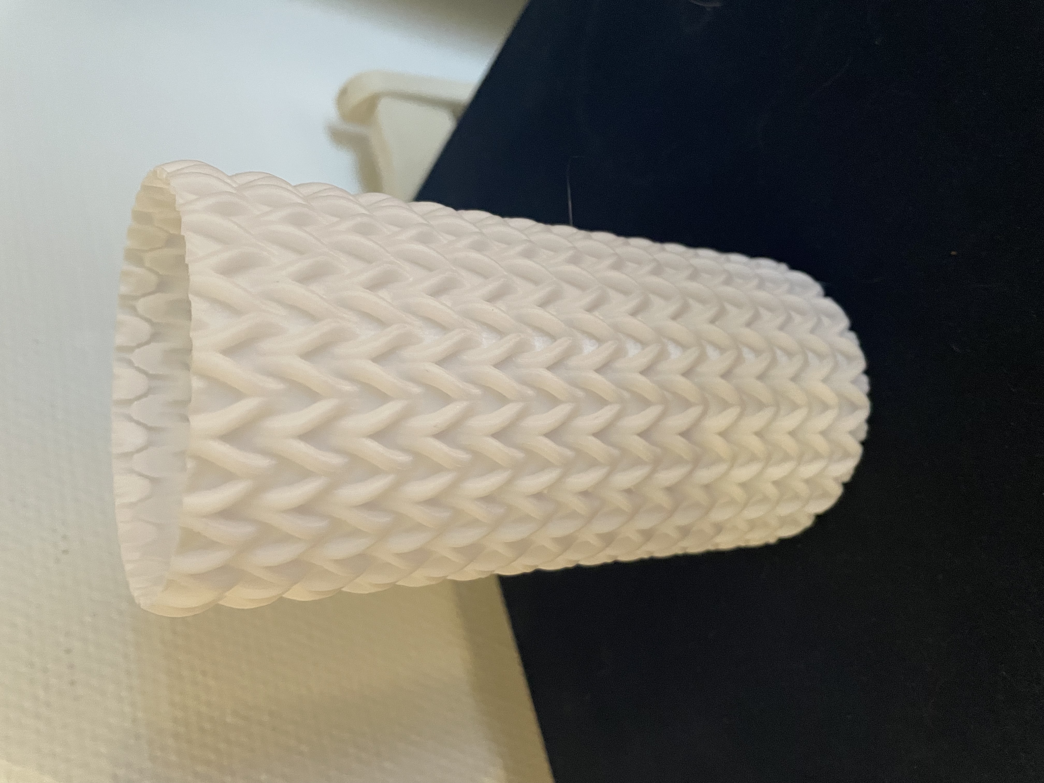 Knitted Vase Fine (vase mode)