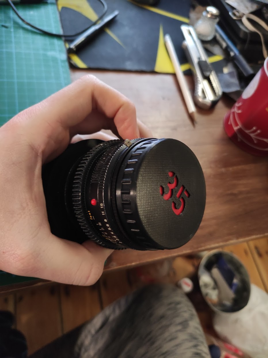 modular Lens Caps with (optional) embossed focal length by LucMeister