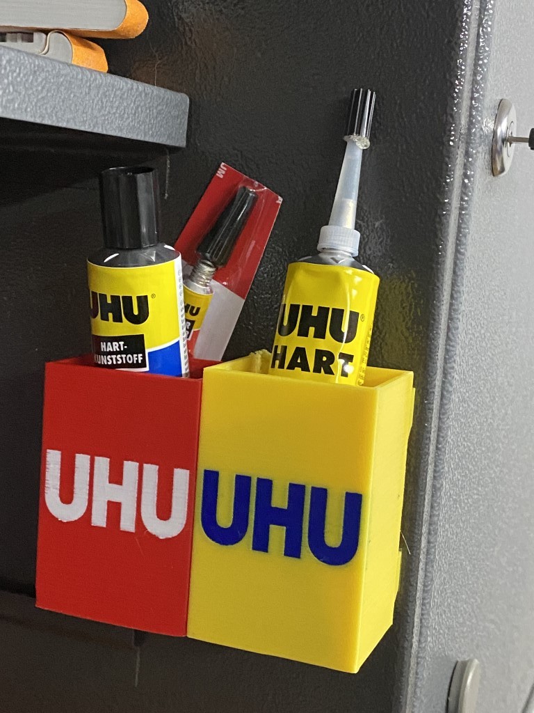Uhu Glue Storagebox (magnetically sticky)