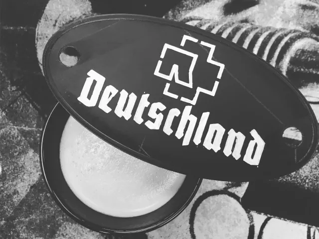 Rammstein - Deutschland Plakette