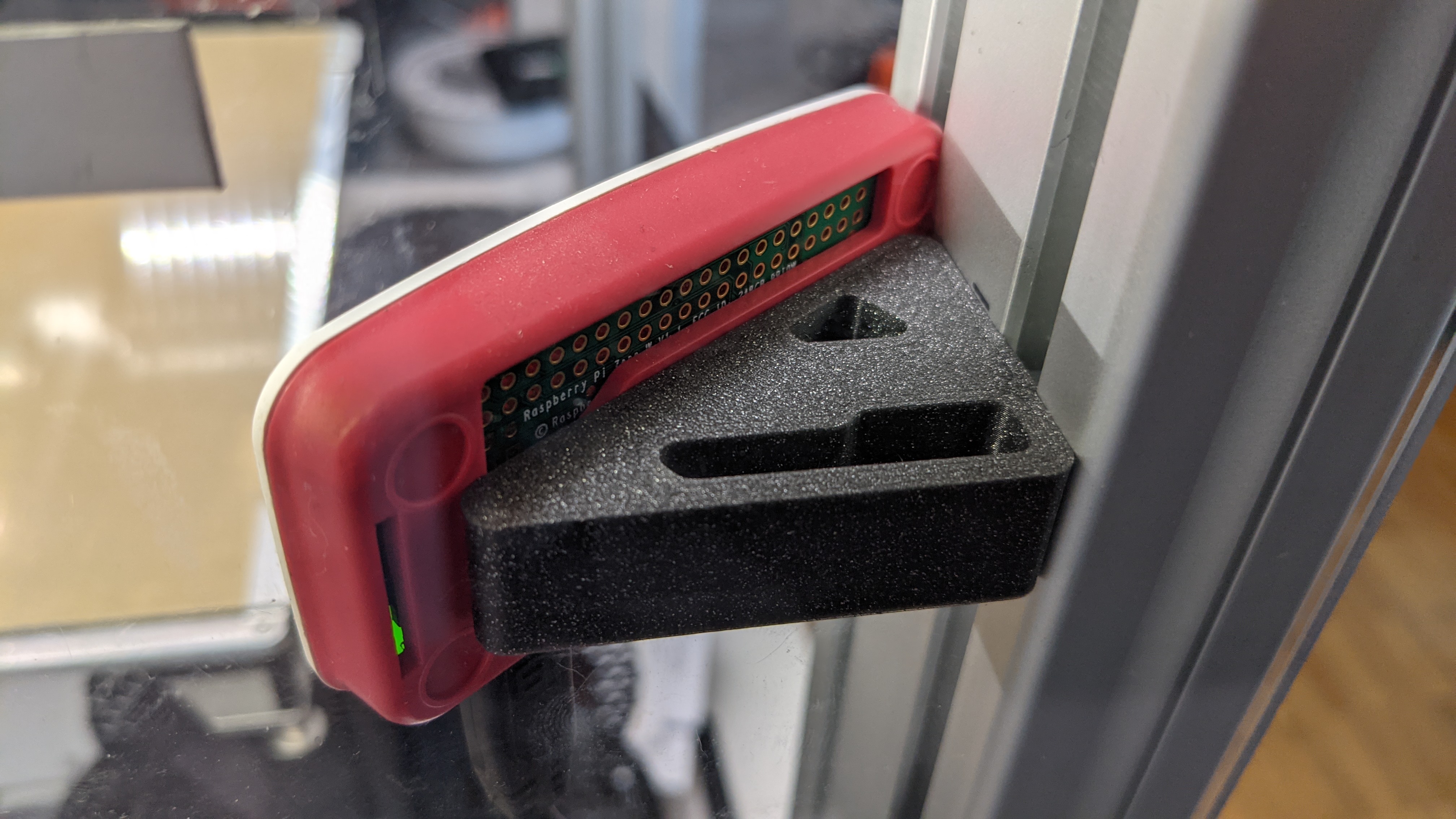 Miniatura 2 do modelo 3D E3D ToolChanger - Simple Raspberry Pi Zero Camera Mount