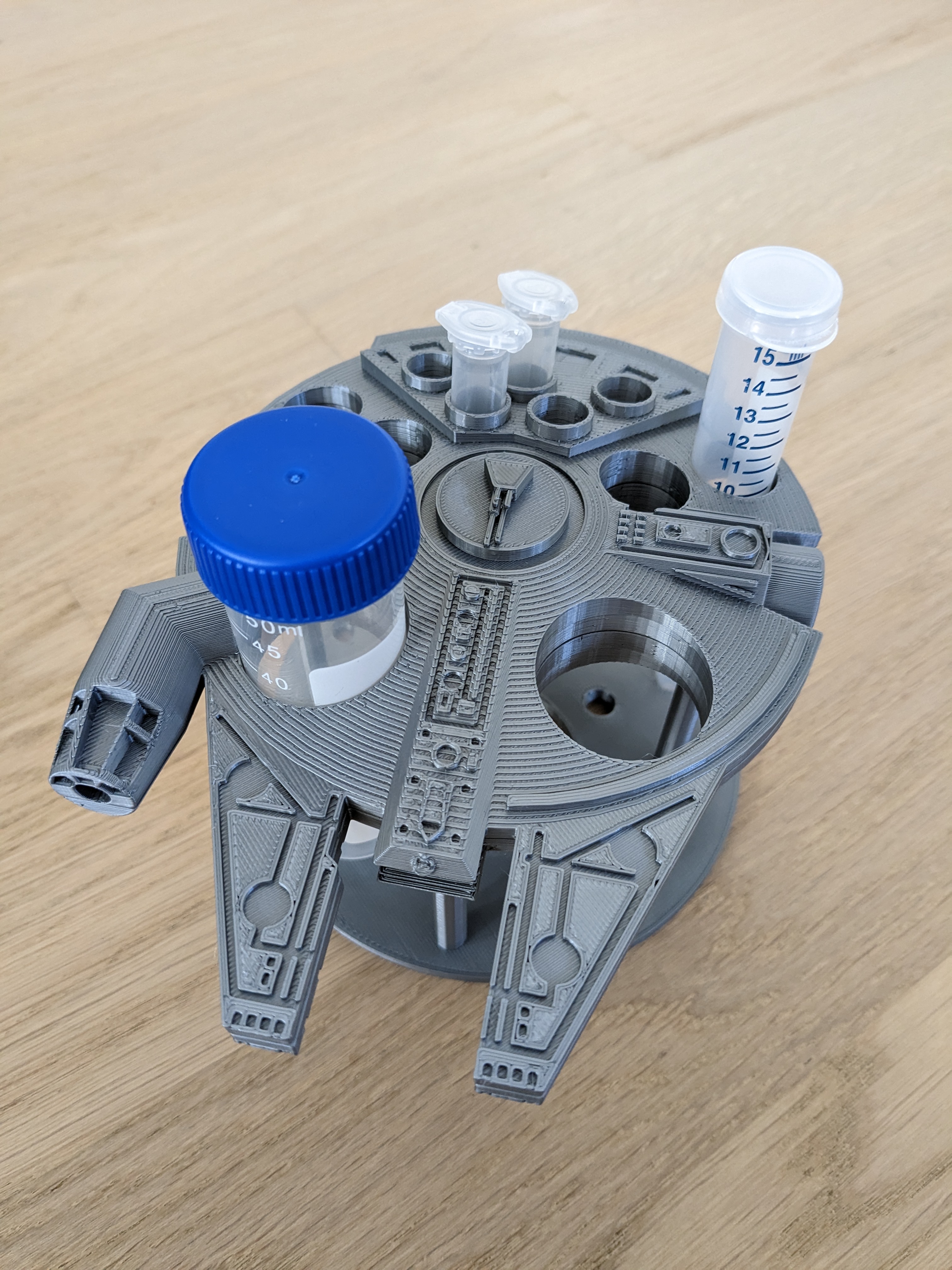 Millennium Falcon and Eppi Tube Rack