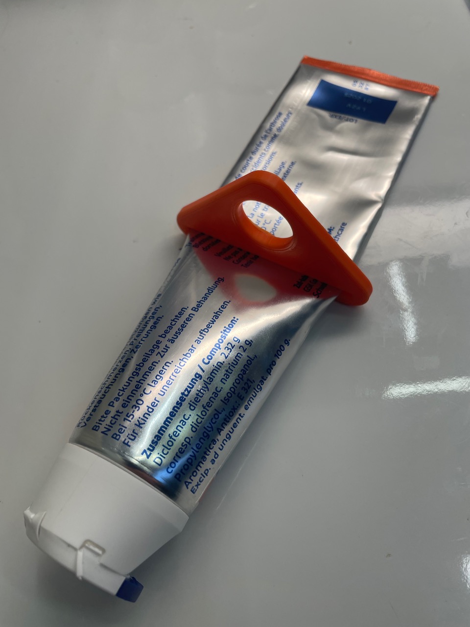 Customisable Toothpaste squeezer based on Fusion360