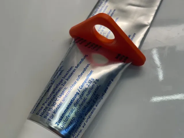 Customisable Toothpaste squeezer based on Fusion360
