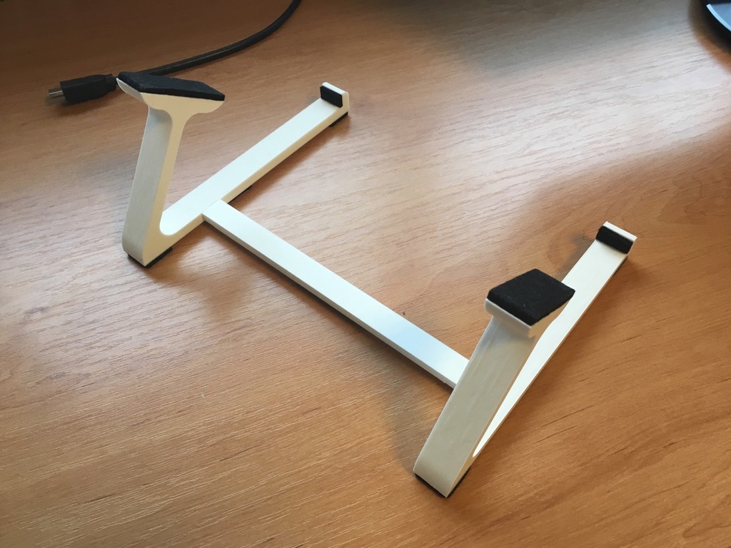Miniatura 2 do modelo 3D Notebook stand