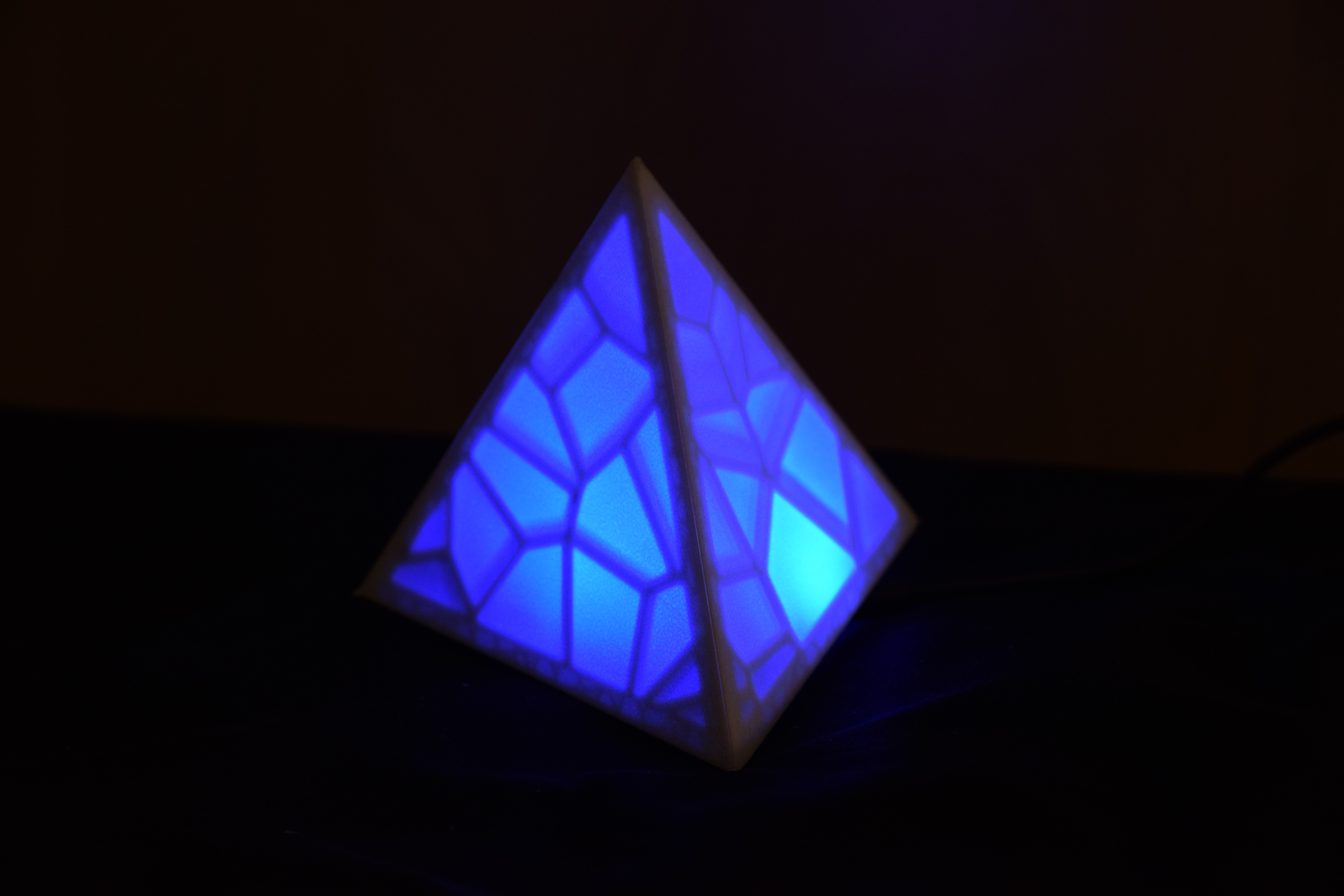 Miniatura 4 do modelo 3D Diffused Decorative LED lantern