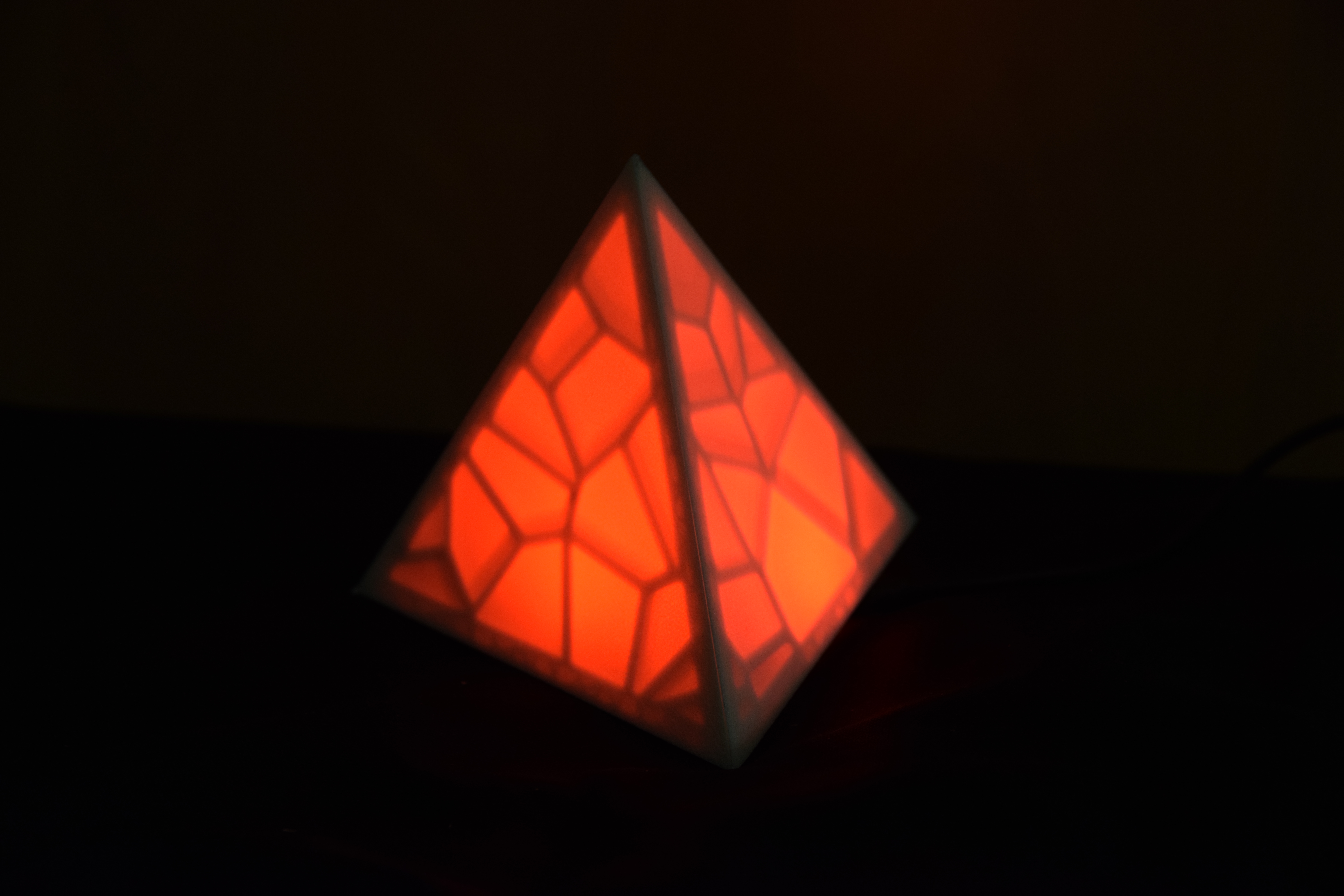 Miniatura 2 do modelo 3D Diffused Decorative LED lantern