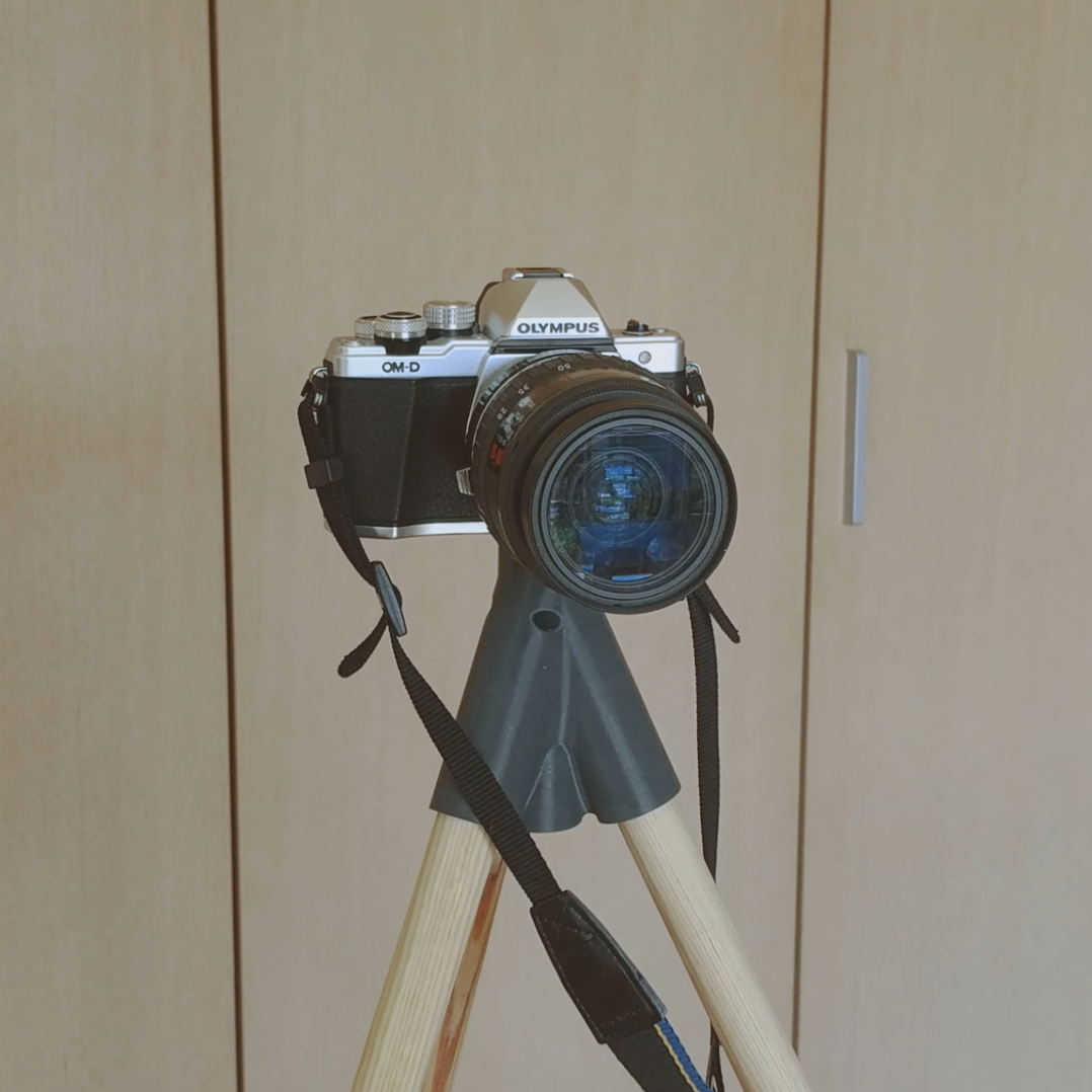 Instatripod and monopod 3d printed tripod by Dalla Rosa Design