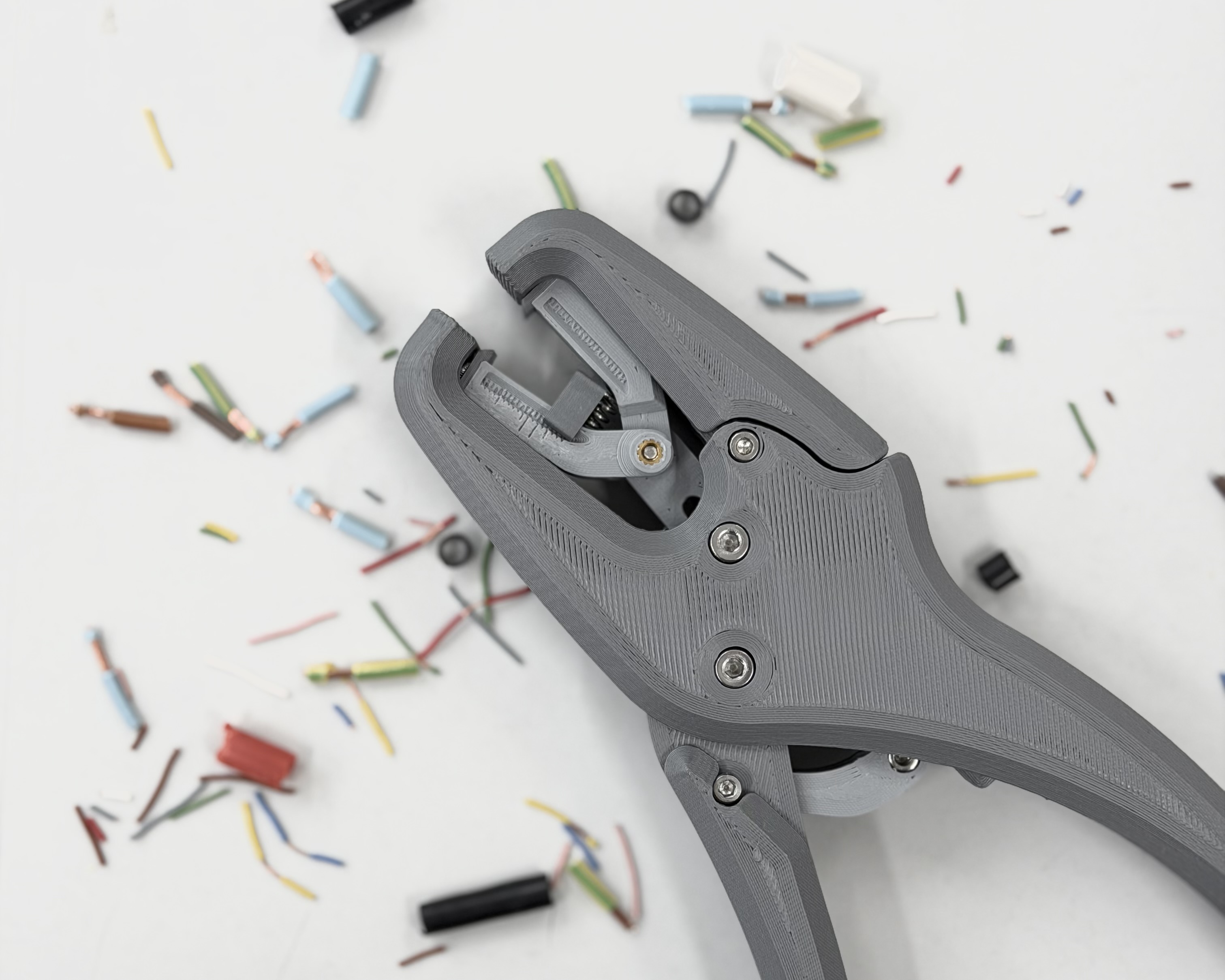 Miniatura 14 do modelo 3D Wire Stripper Pro – Functional Maker Tool
