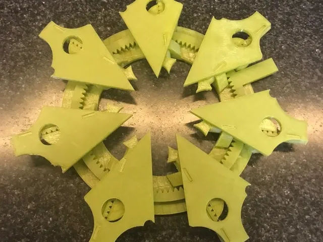 Mechanical Iris - Gears & Rails