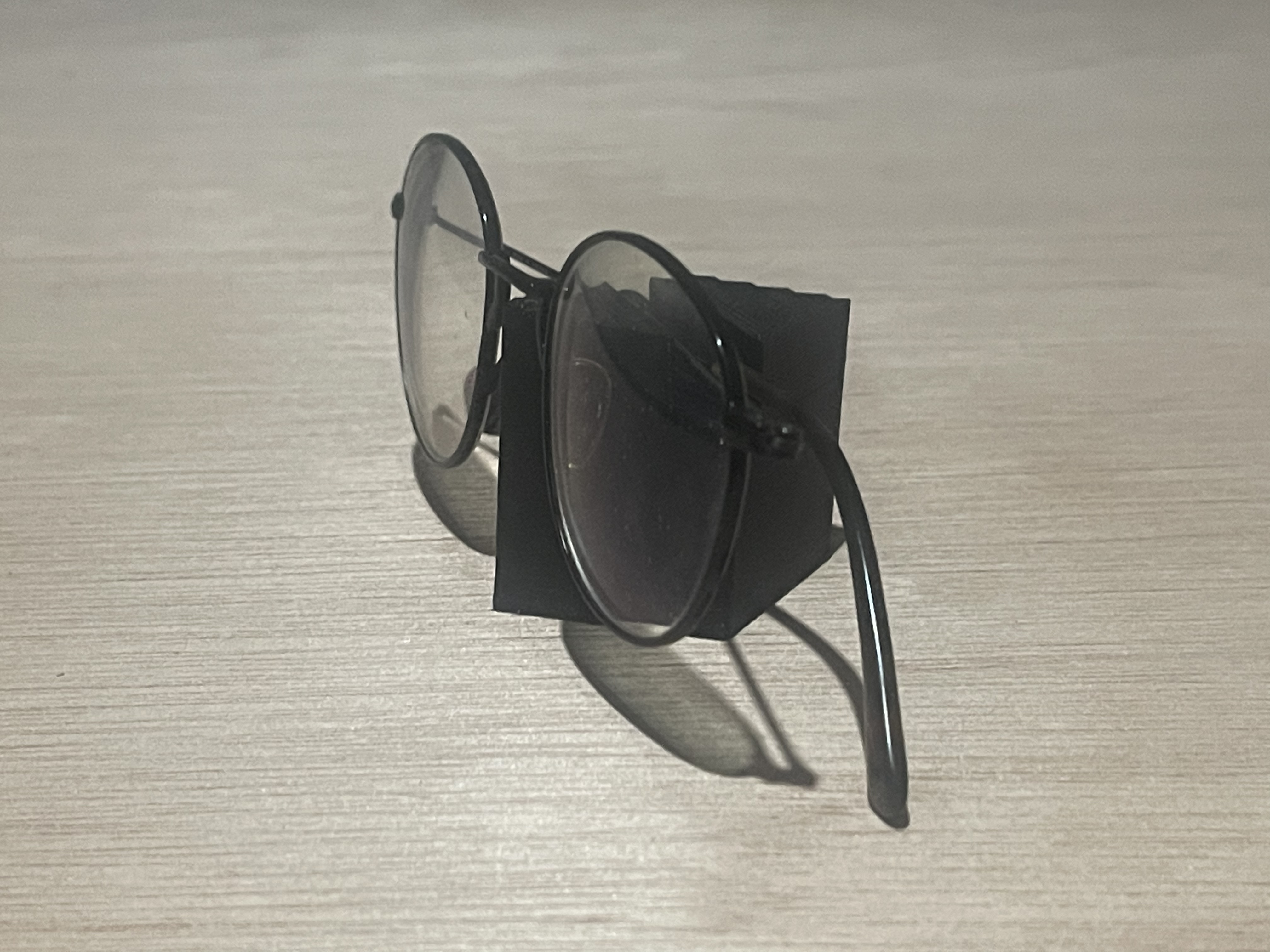 Simple eyeglass holder by CalebTimoteo | Download free STL model ...