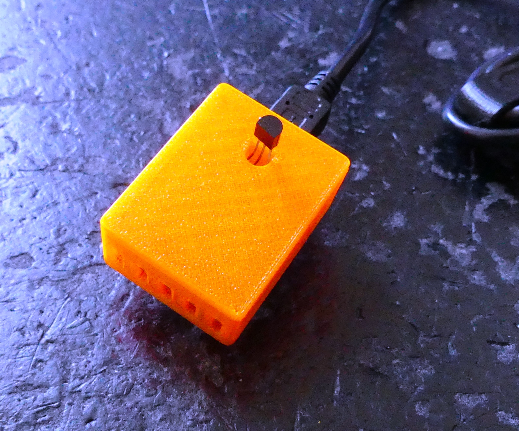 Temperature Sensor Case by werz 99 Download free STL model