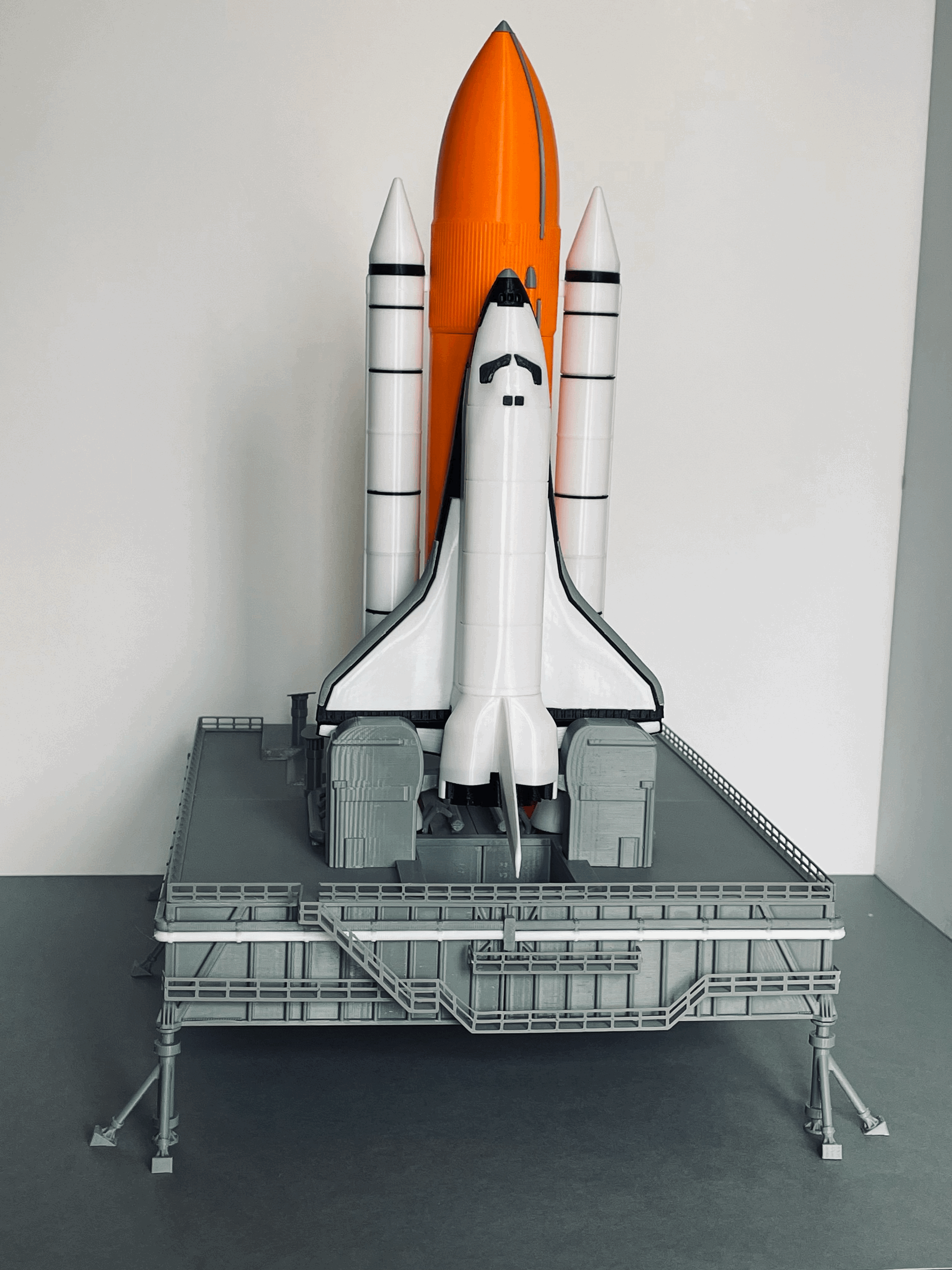 Miniatura 3 do modelo 3D Space shuttle 1:200 Pad
