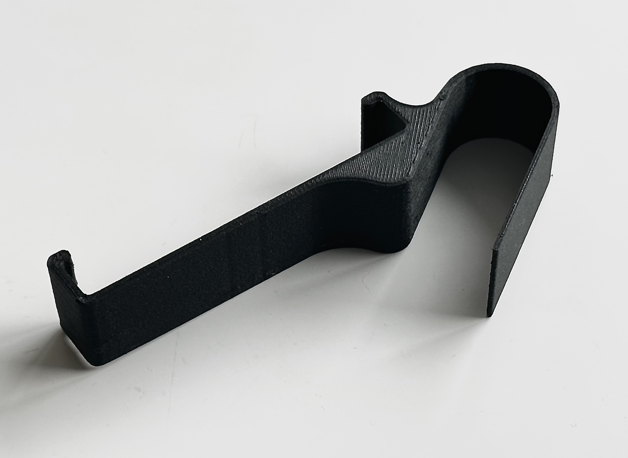 Airplane phone holder