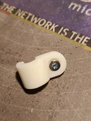 Cable clip for round cables