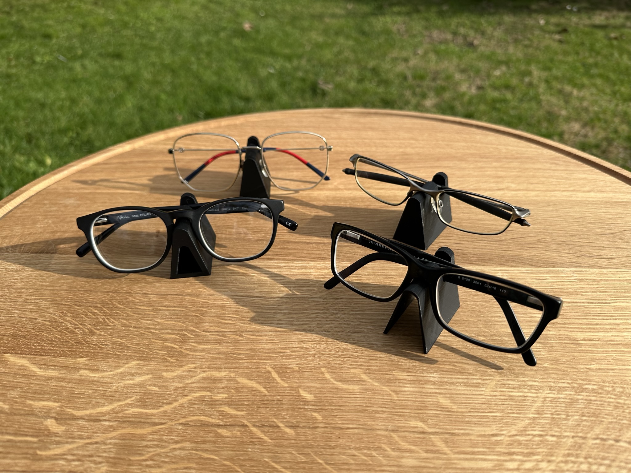 Minimalist eyeglasses holders (4 variants)