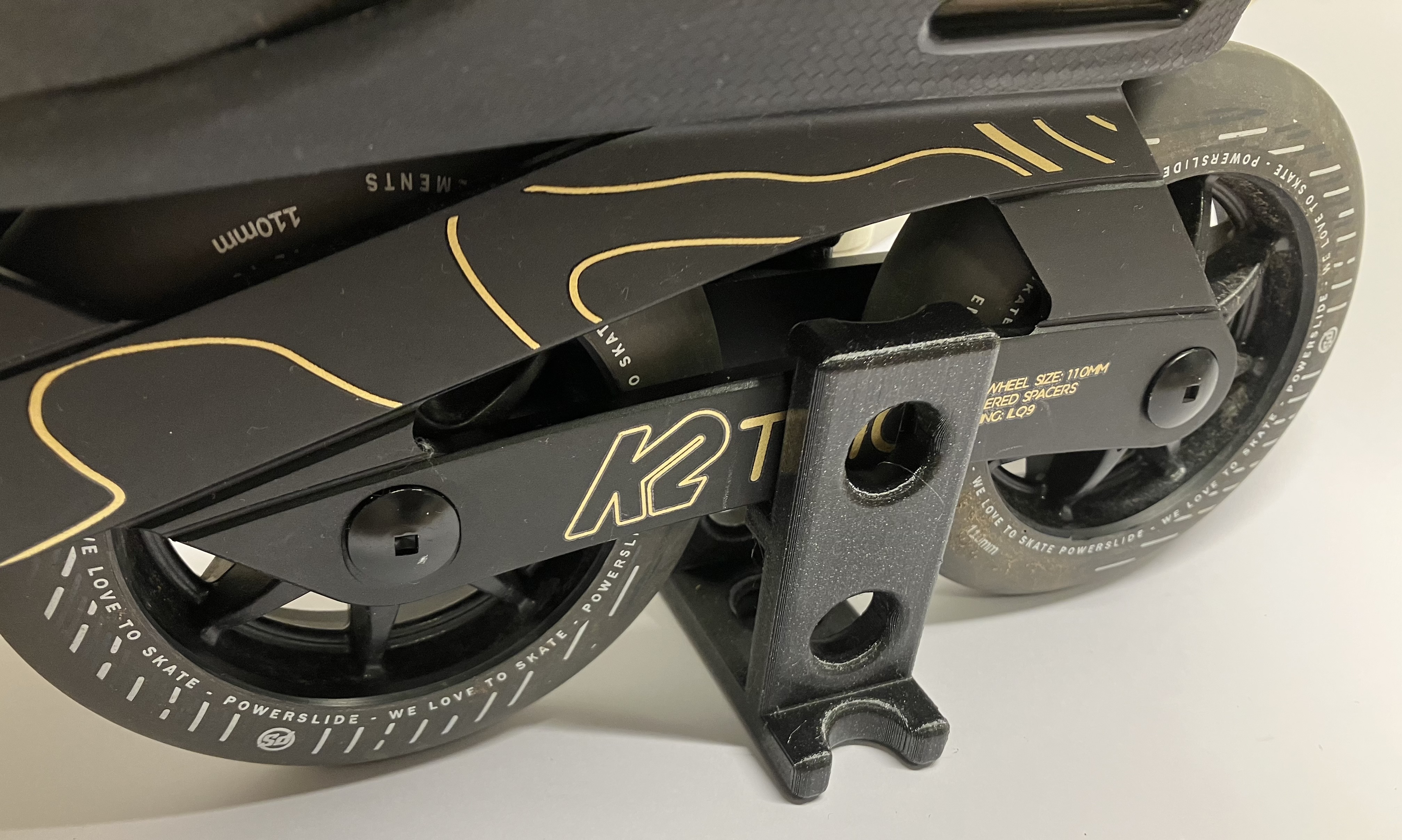 K2 Trio 110 inline skates snap-on stand