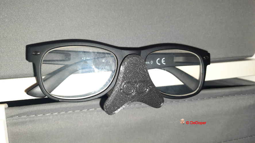 Eyeglass Holder for 16mm shelf by Dedoper Download free STL model