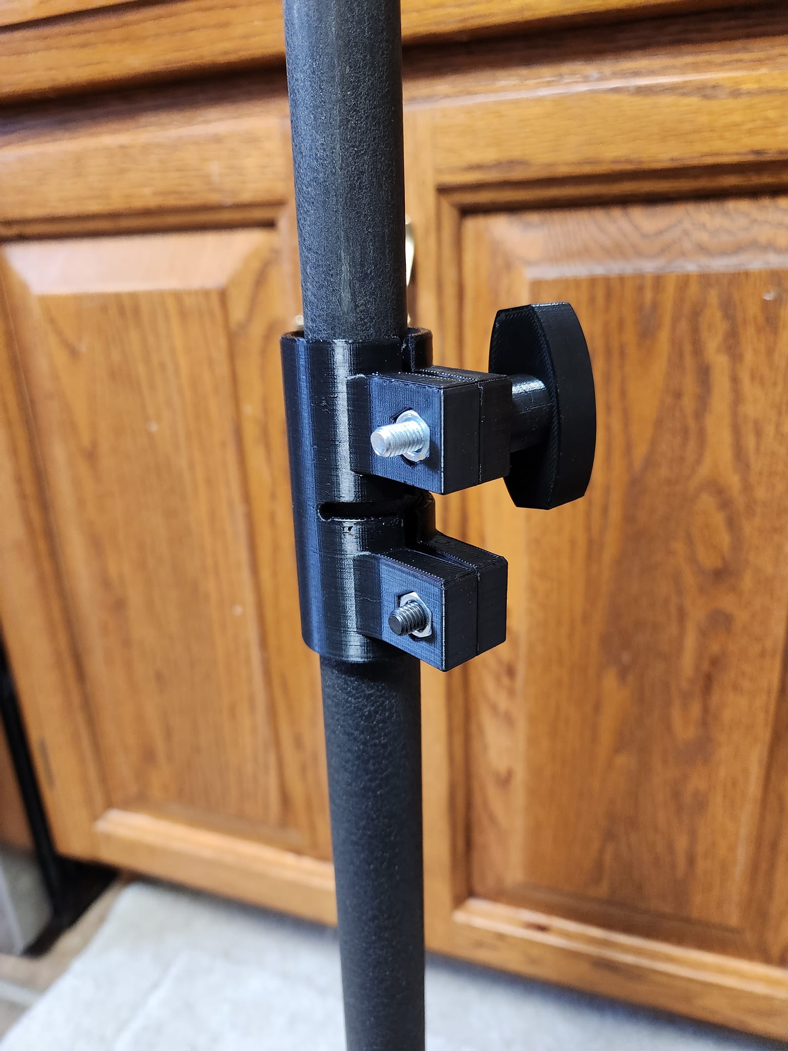 Hamilton Music Stand Central Tension Bracket by Rubix Download free STL model