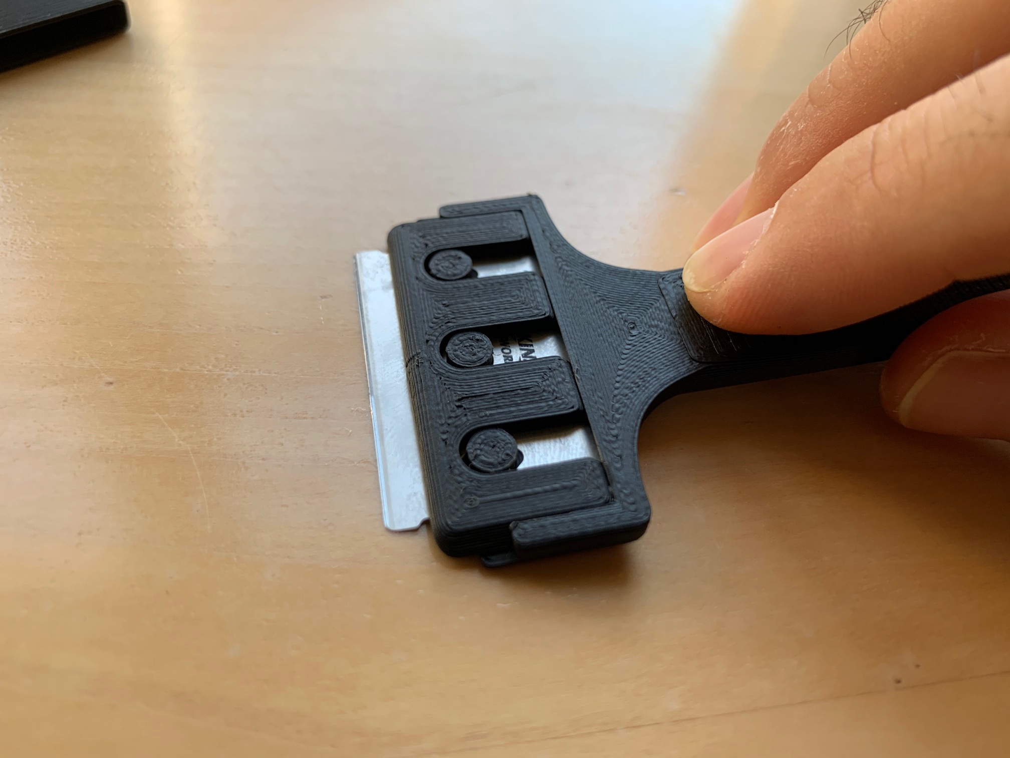 Miniatura 2 do modelo 3D Razor blade scraper