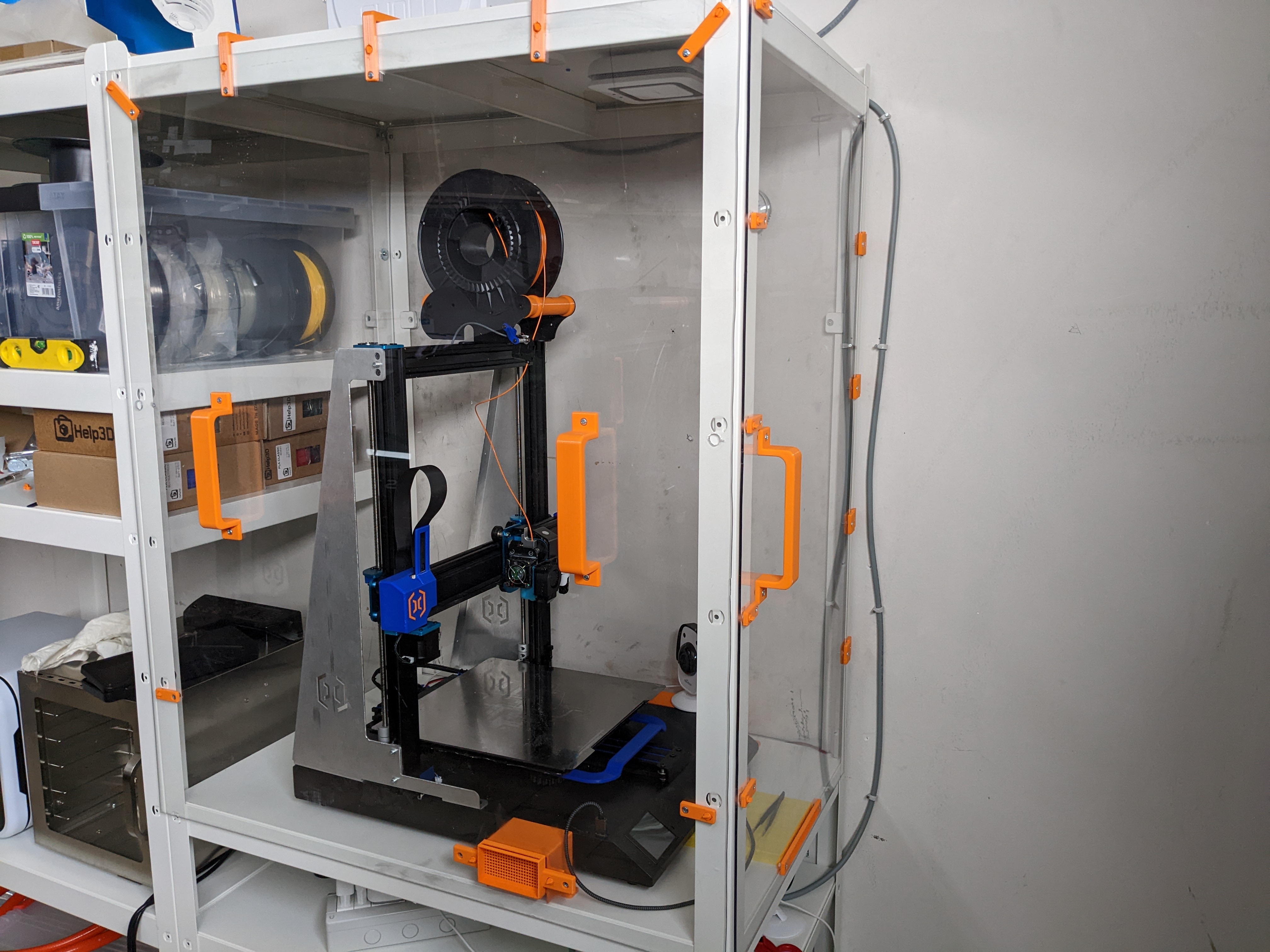Magnetic Support for Acrylic Side