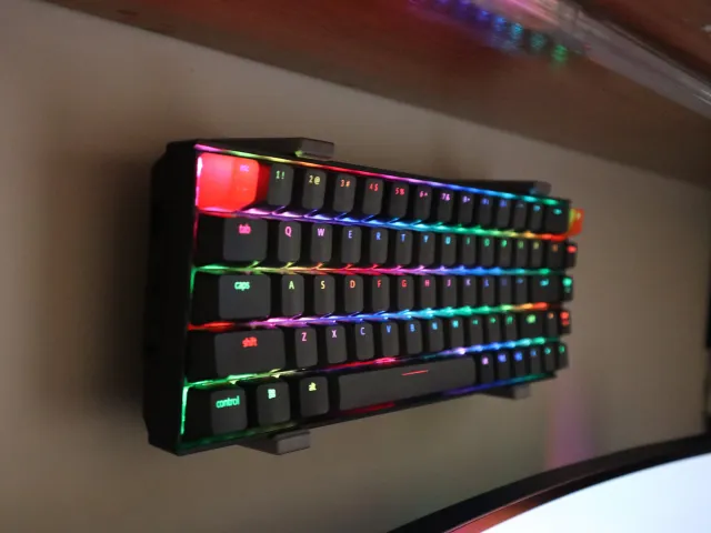 Keyboard (Keychron K6) wall mount
