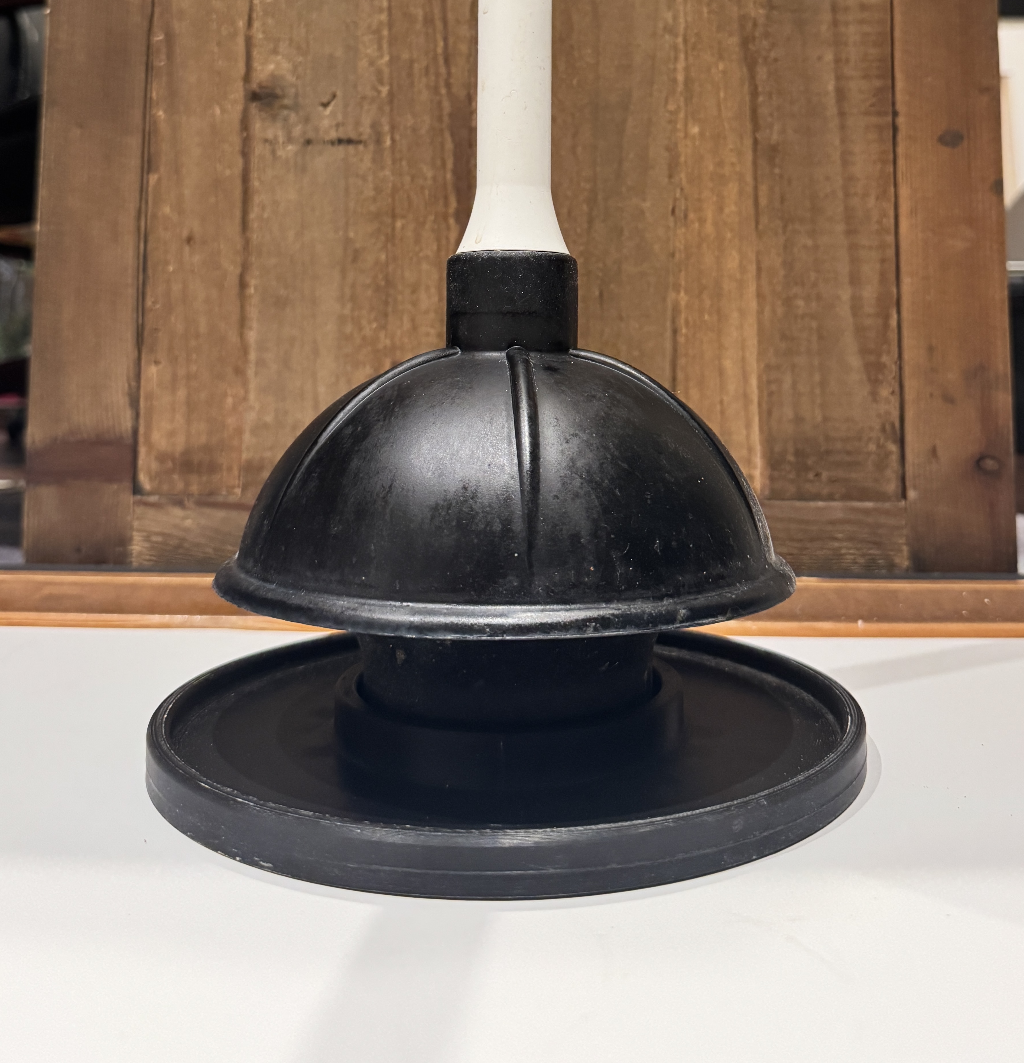 Minimalistic Plunger Stand