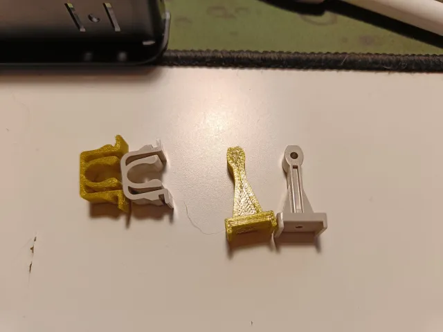 Lian-Li front panel clips
