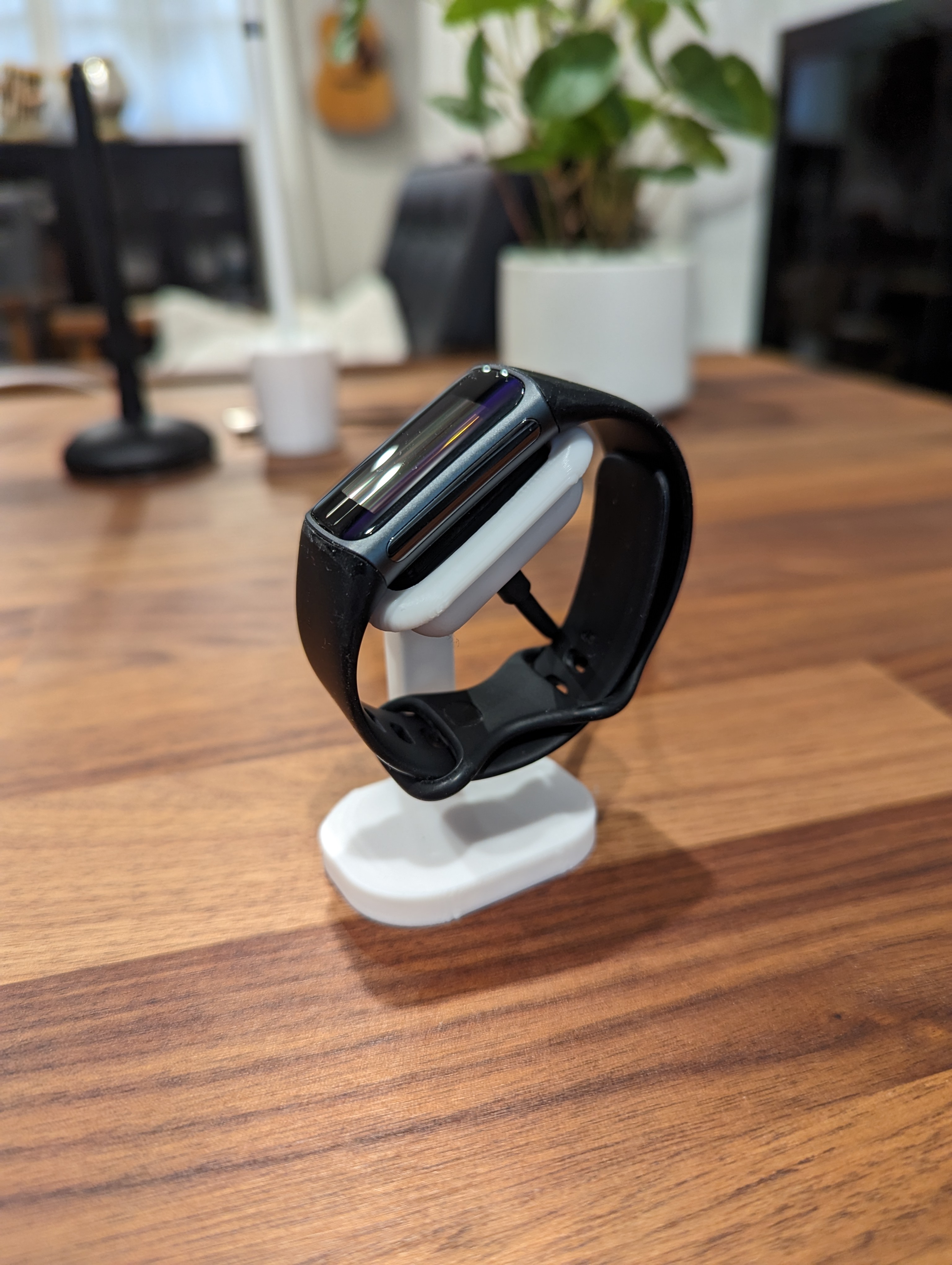 Fitbit Charge 5 Stand