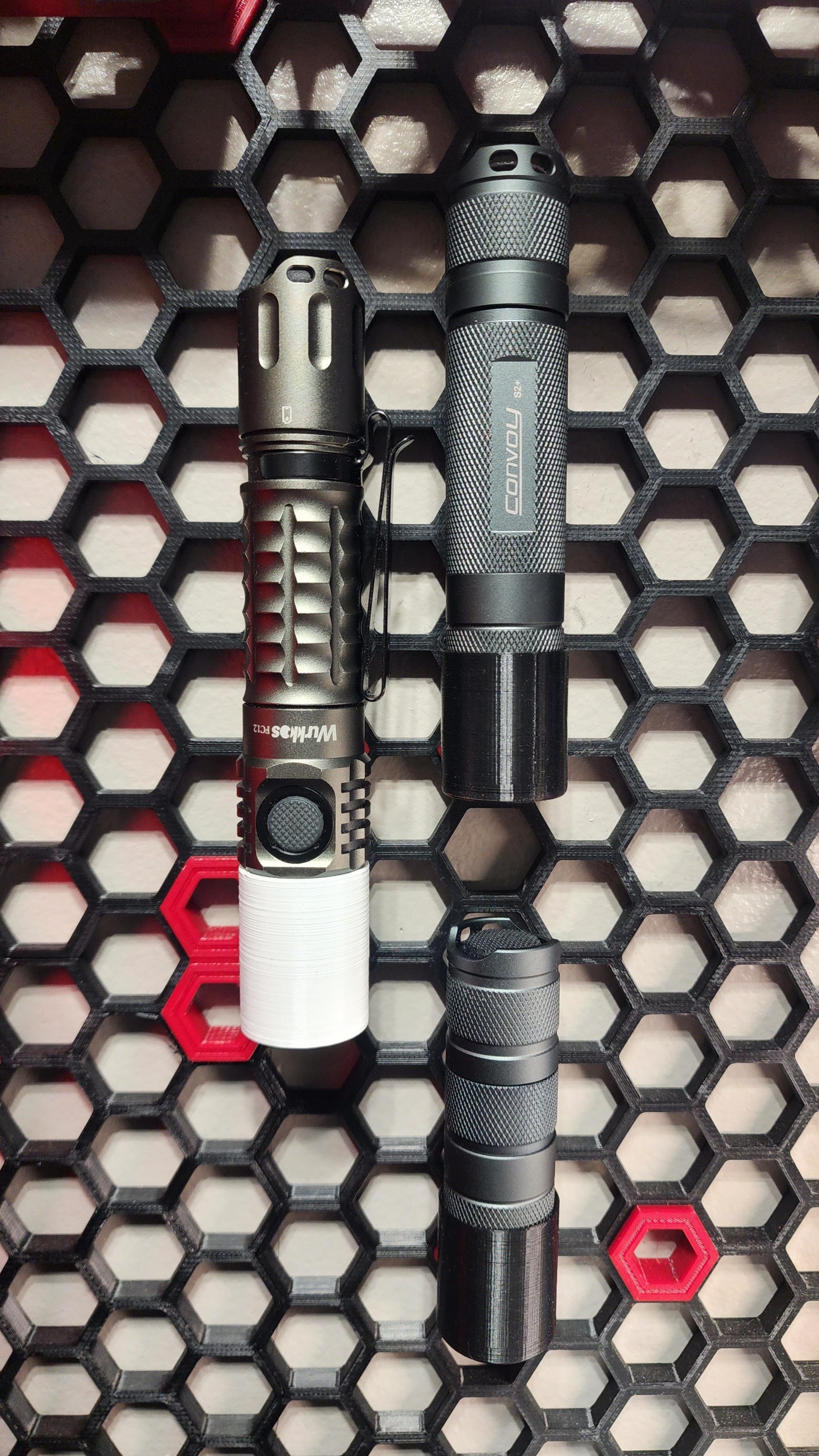 Convoy S2+ / Wurkkos FC12 Honeycomb Holder