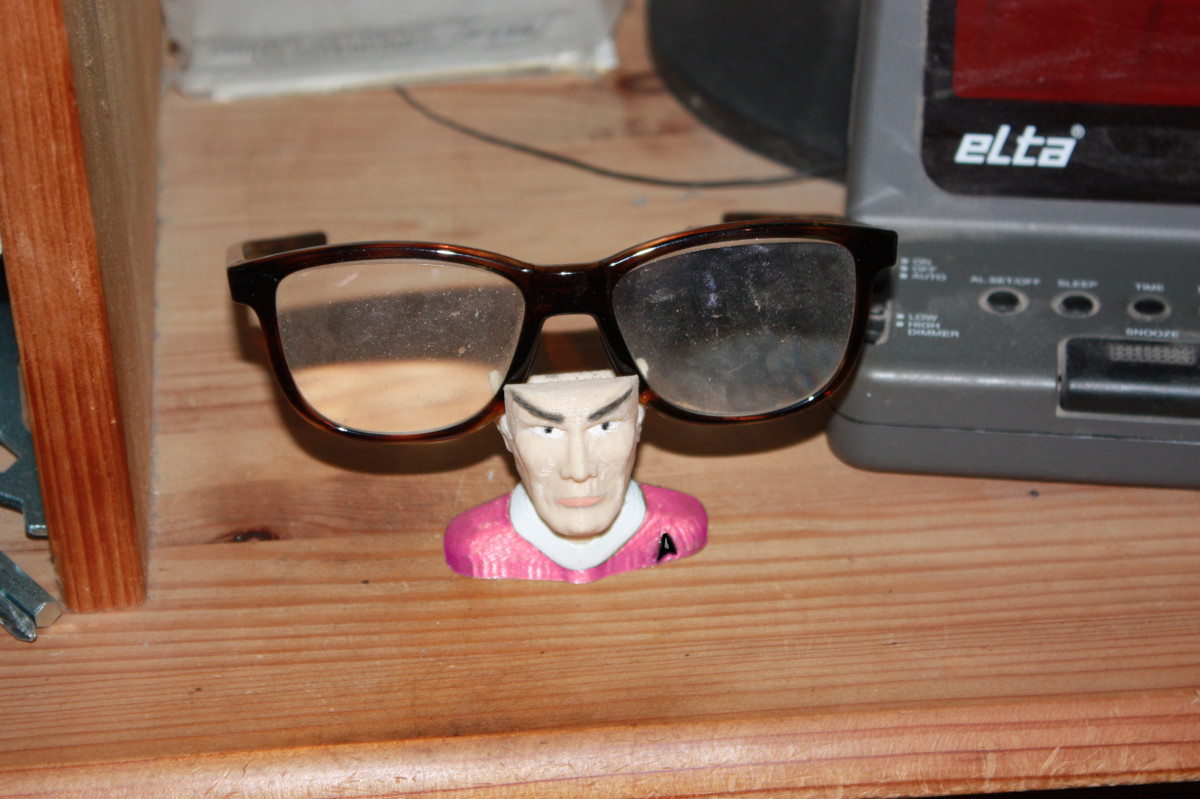 Brillen_staender_Startrek
