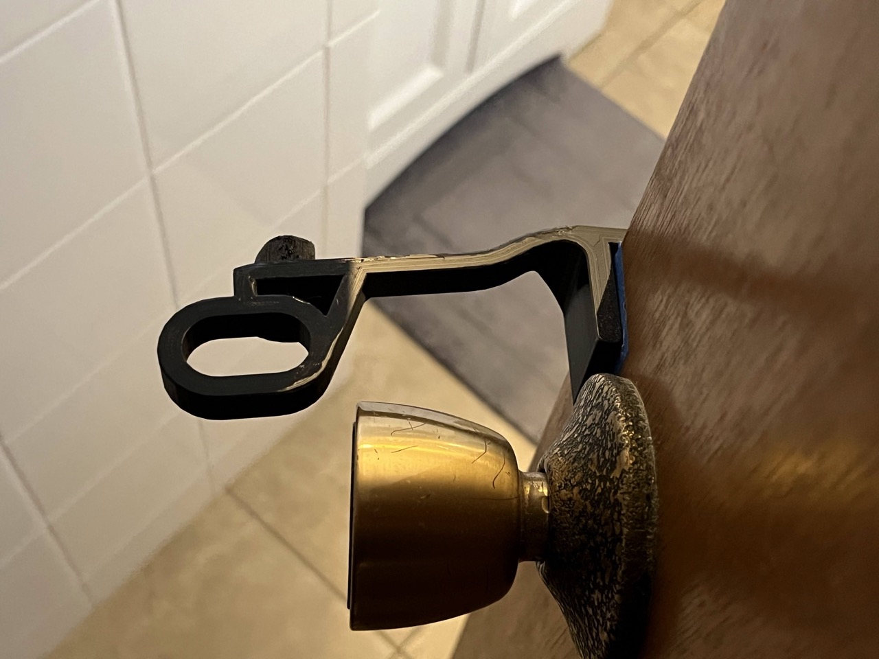 Ninja Door Lock - allow airflow but not cats