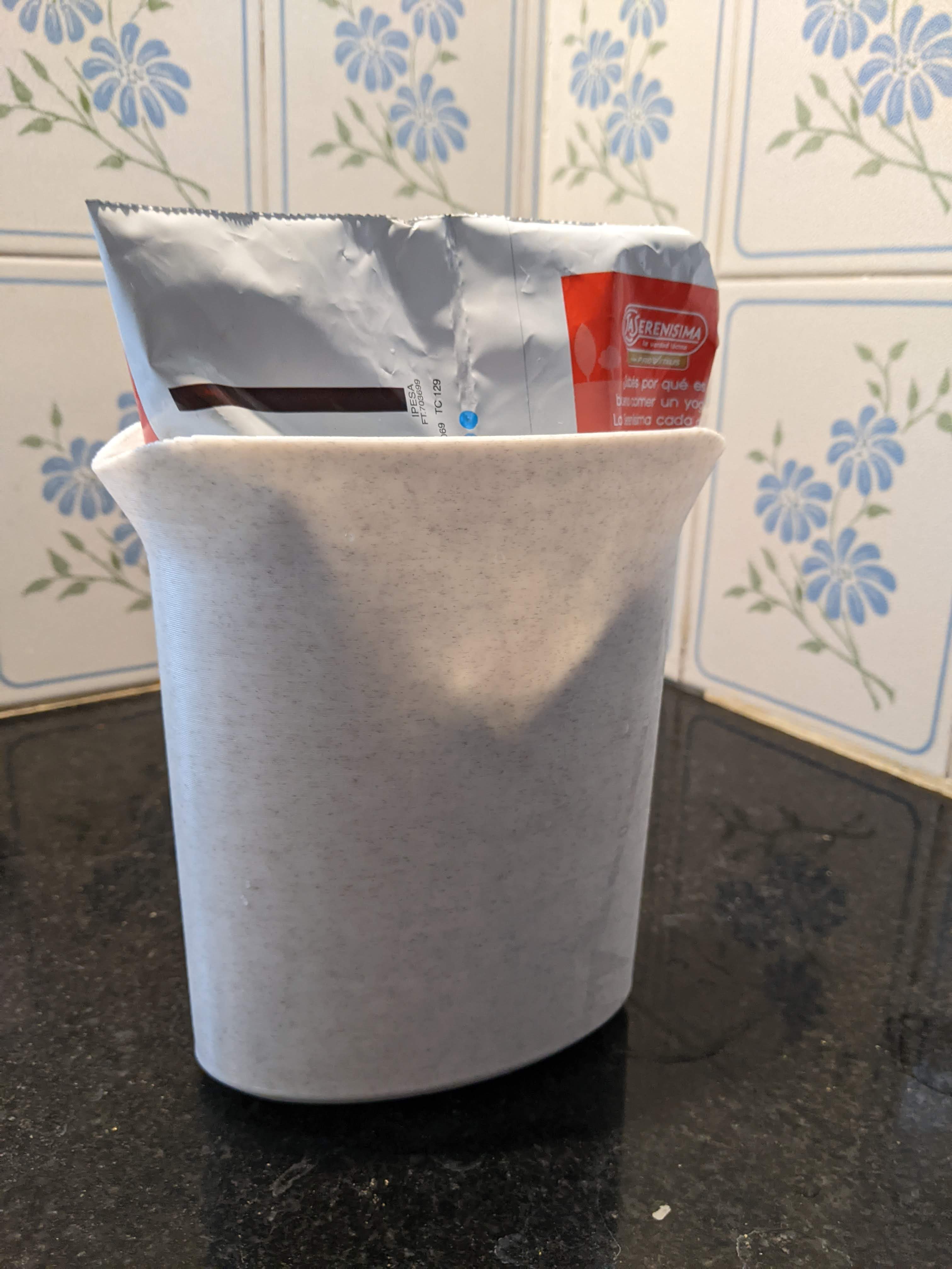 Milk Bag Holder by DI_Joaquin_Salgado Download free STL model