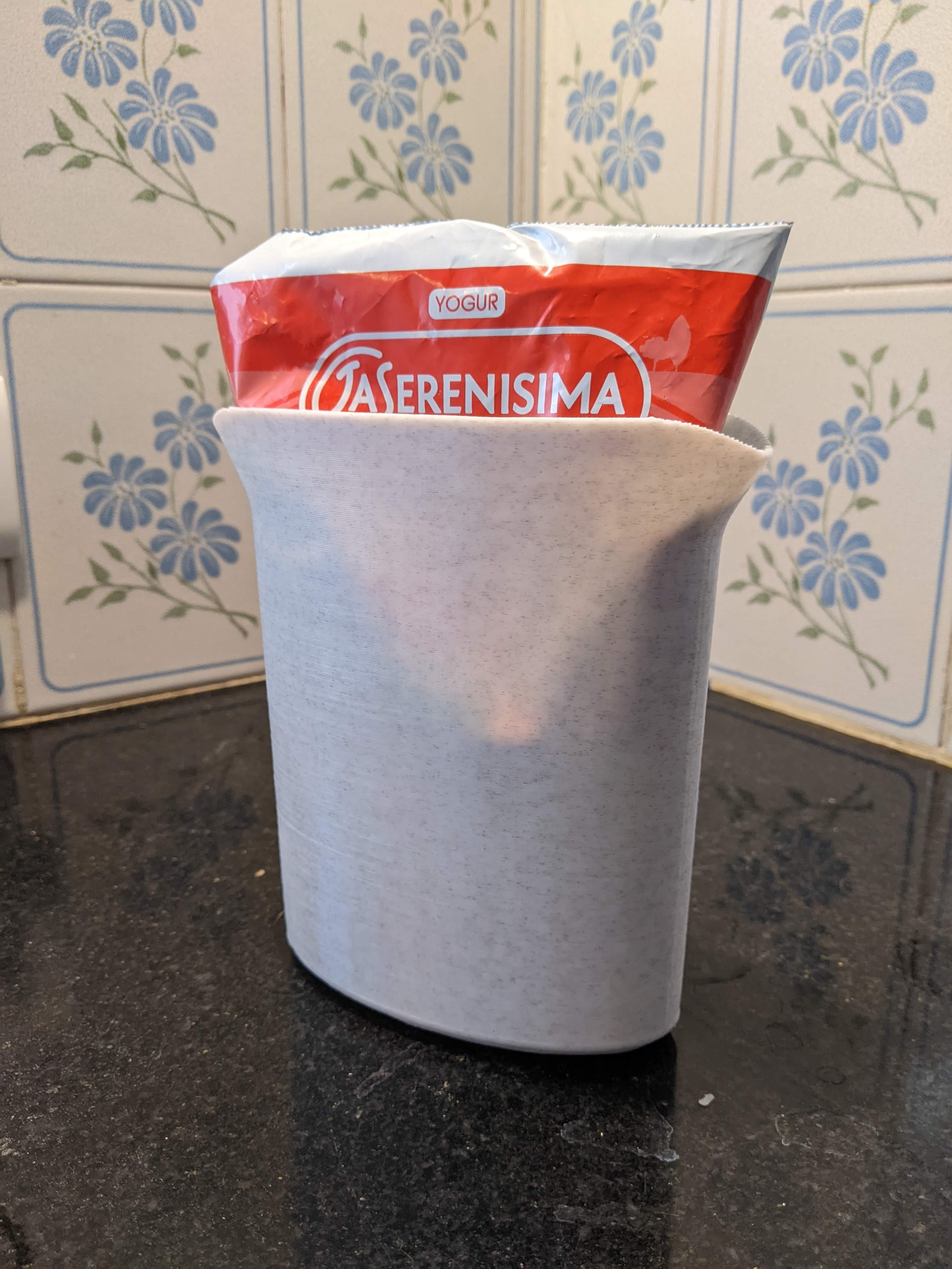 Milk Bag Holder by DI_Joaquin_Salgado Download free STL model