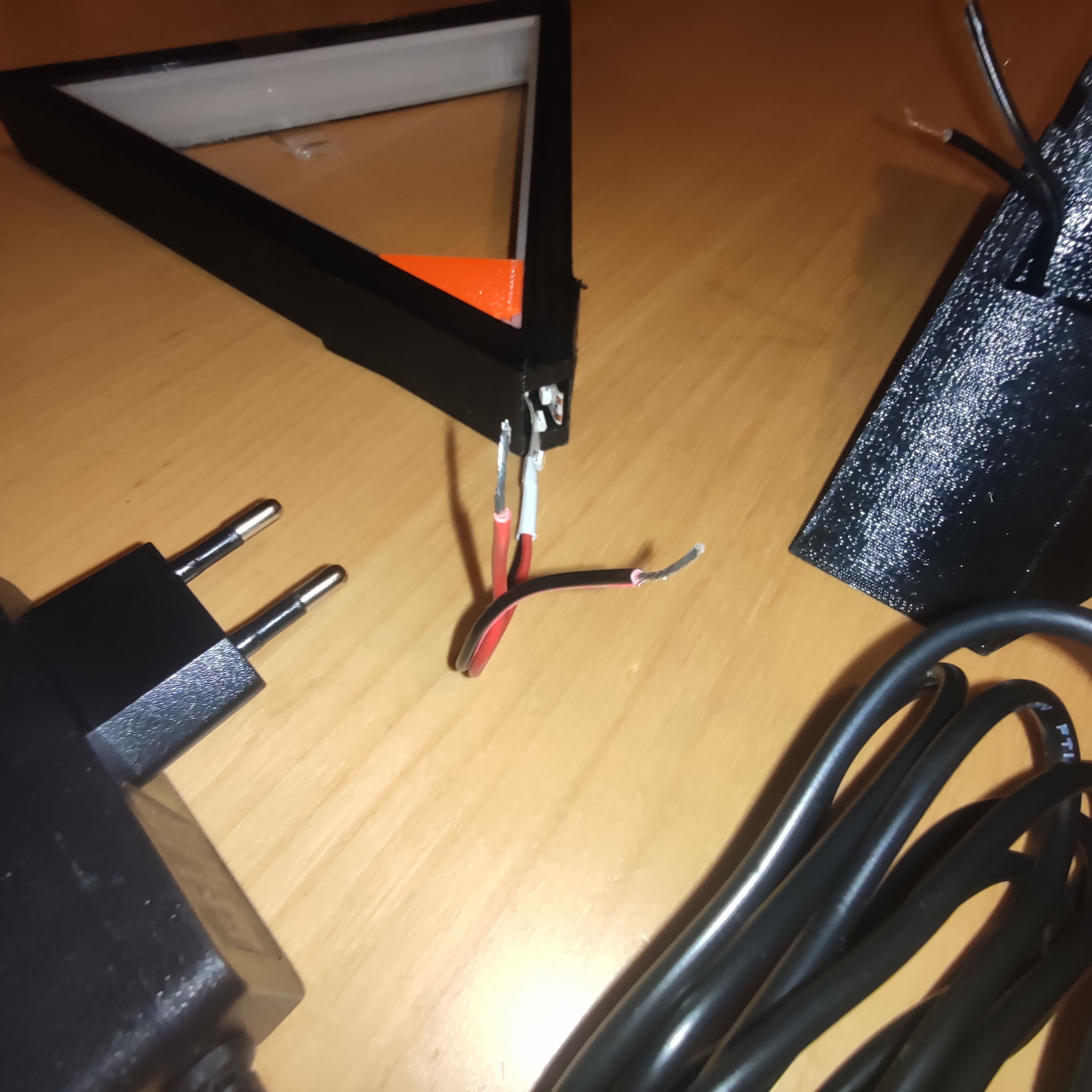 Miniatura 3 do modelo 3D Triangle Lamp