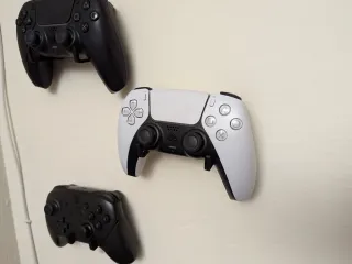 STL file wall mount for PS4 Pro 🎮・3D printable model to download