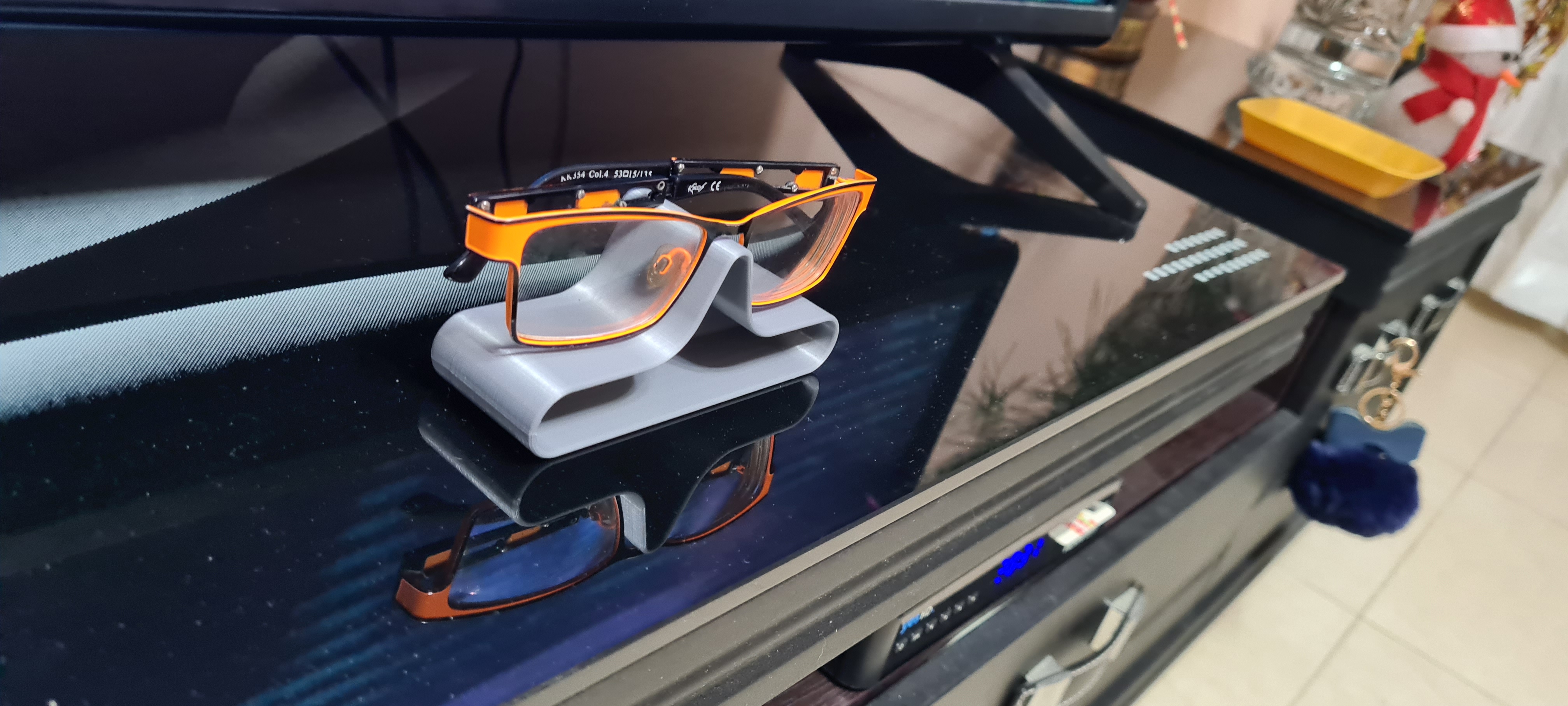 Eyeglass Holder