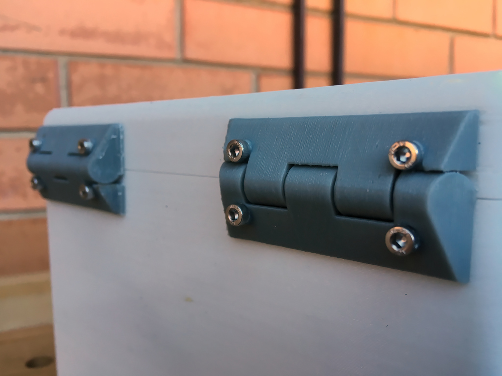 Low profile, print in place, 60mm hinge.