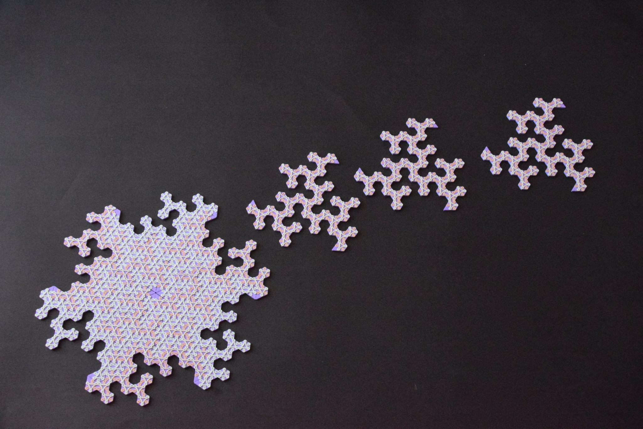 Perpetual Braid (Fractal tiling)