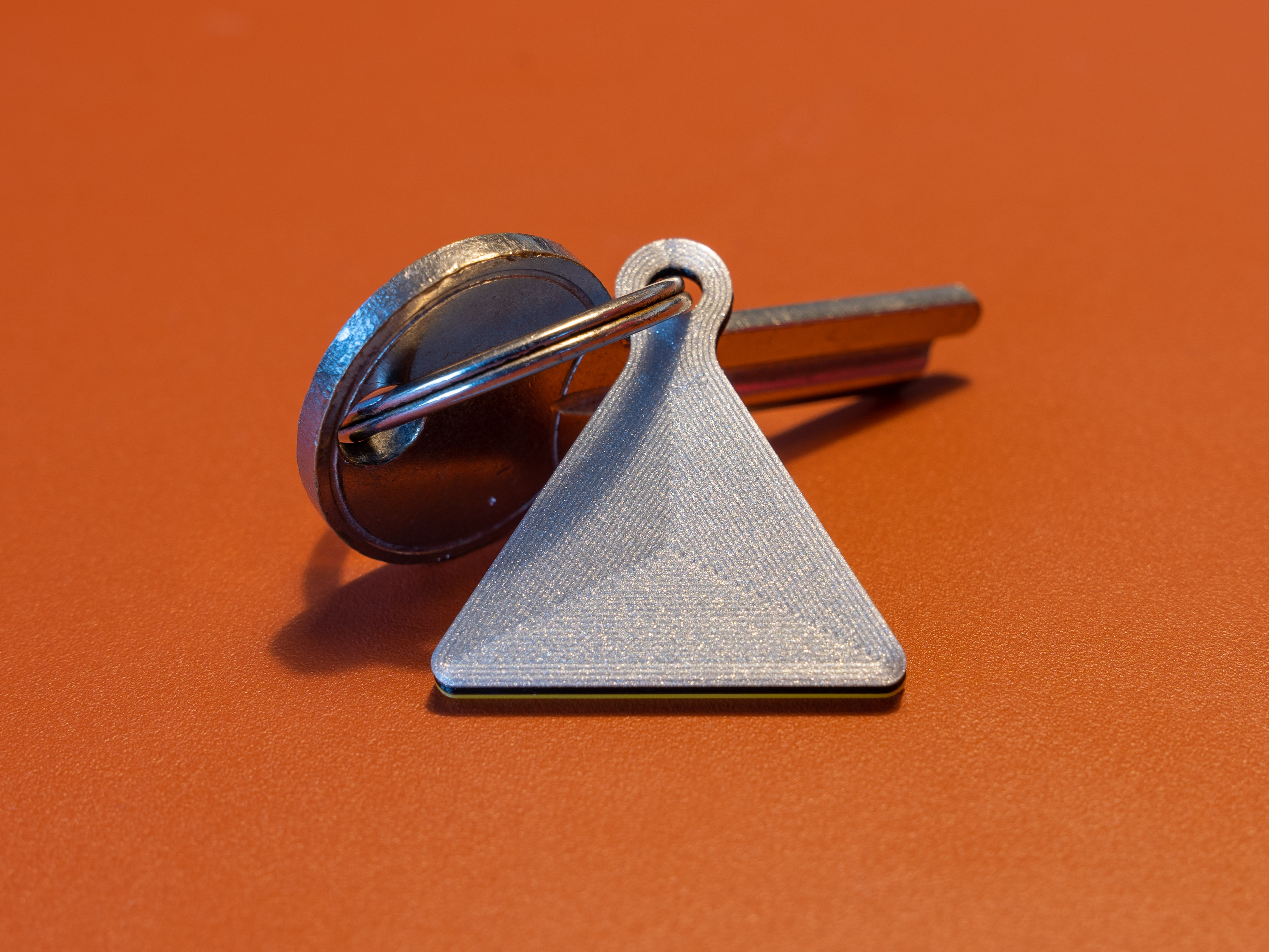 Miniatura 3 do modelo 3D High Voltage Keychain